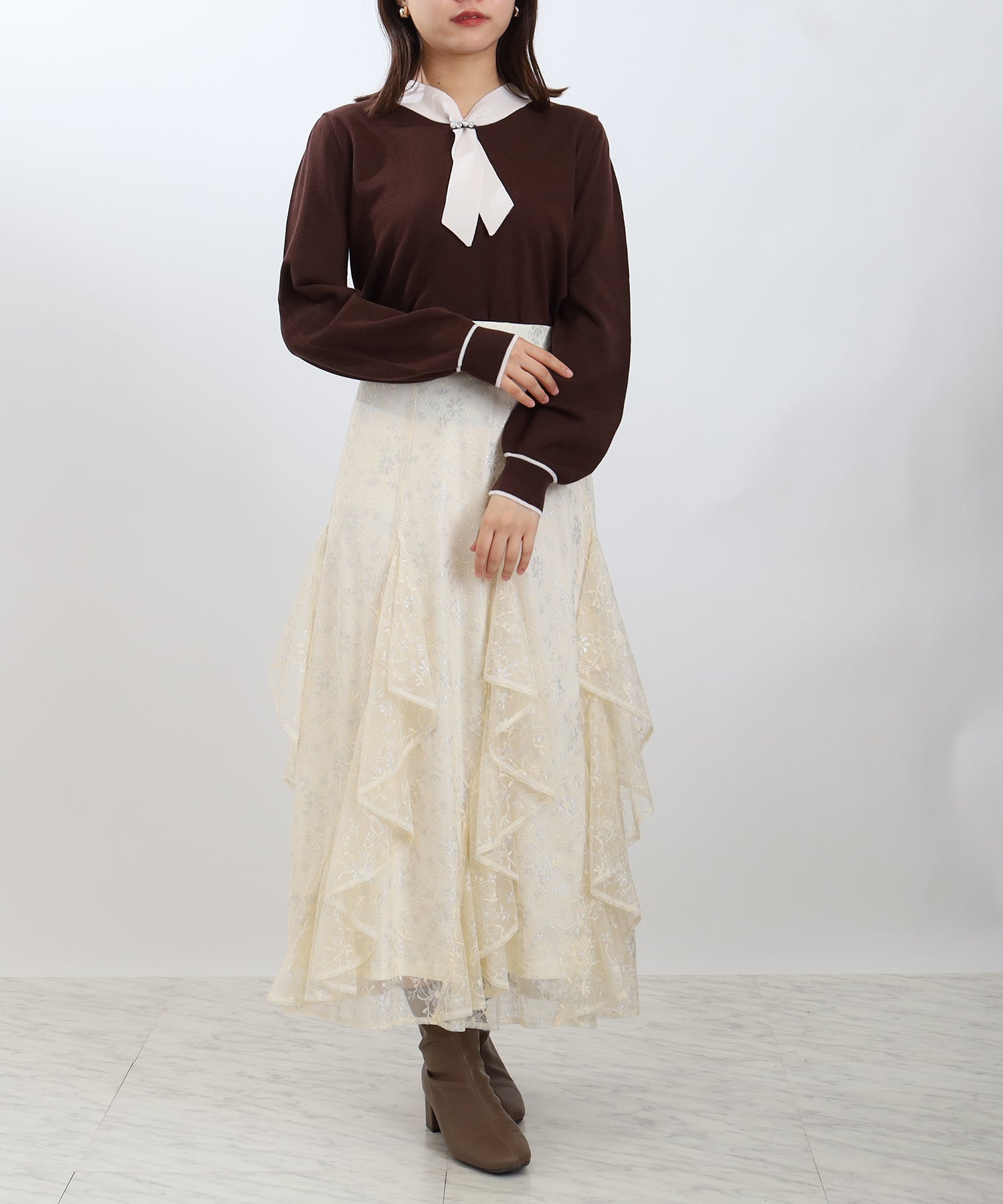 ブラウン　model：156　着用サイズ：M