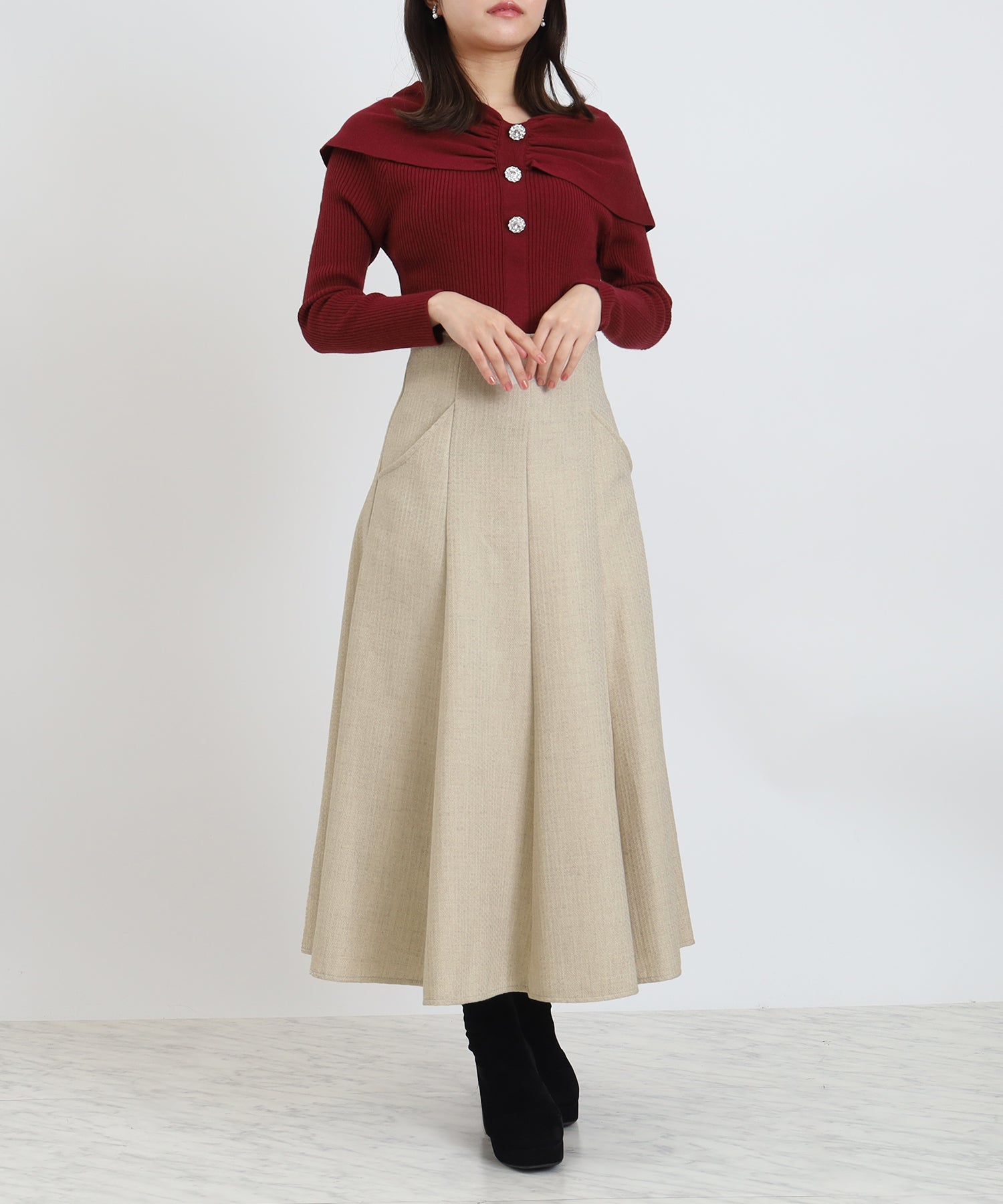 ベージュ　model:156cm  着用サイズ：M