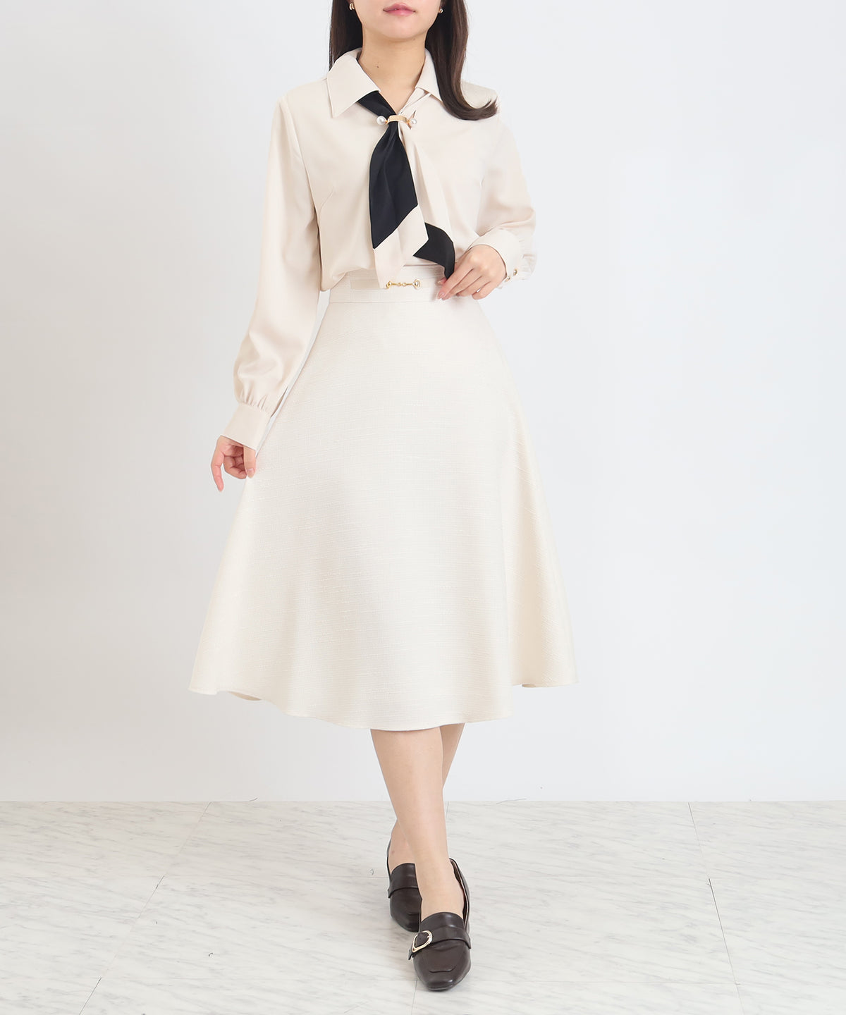 ベージュ　model:156cm  着用サイズ：M