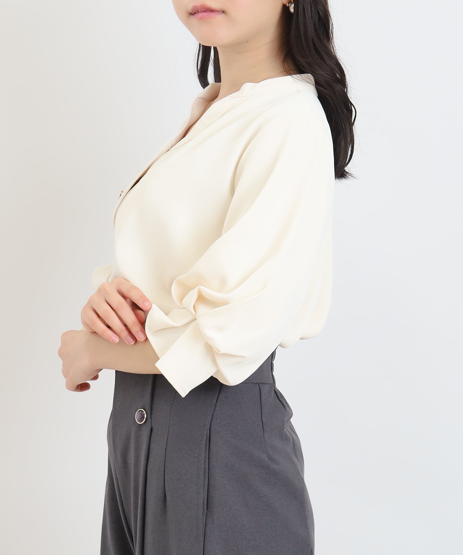 ベージュ　model：156　着用サイズ：M