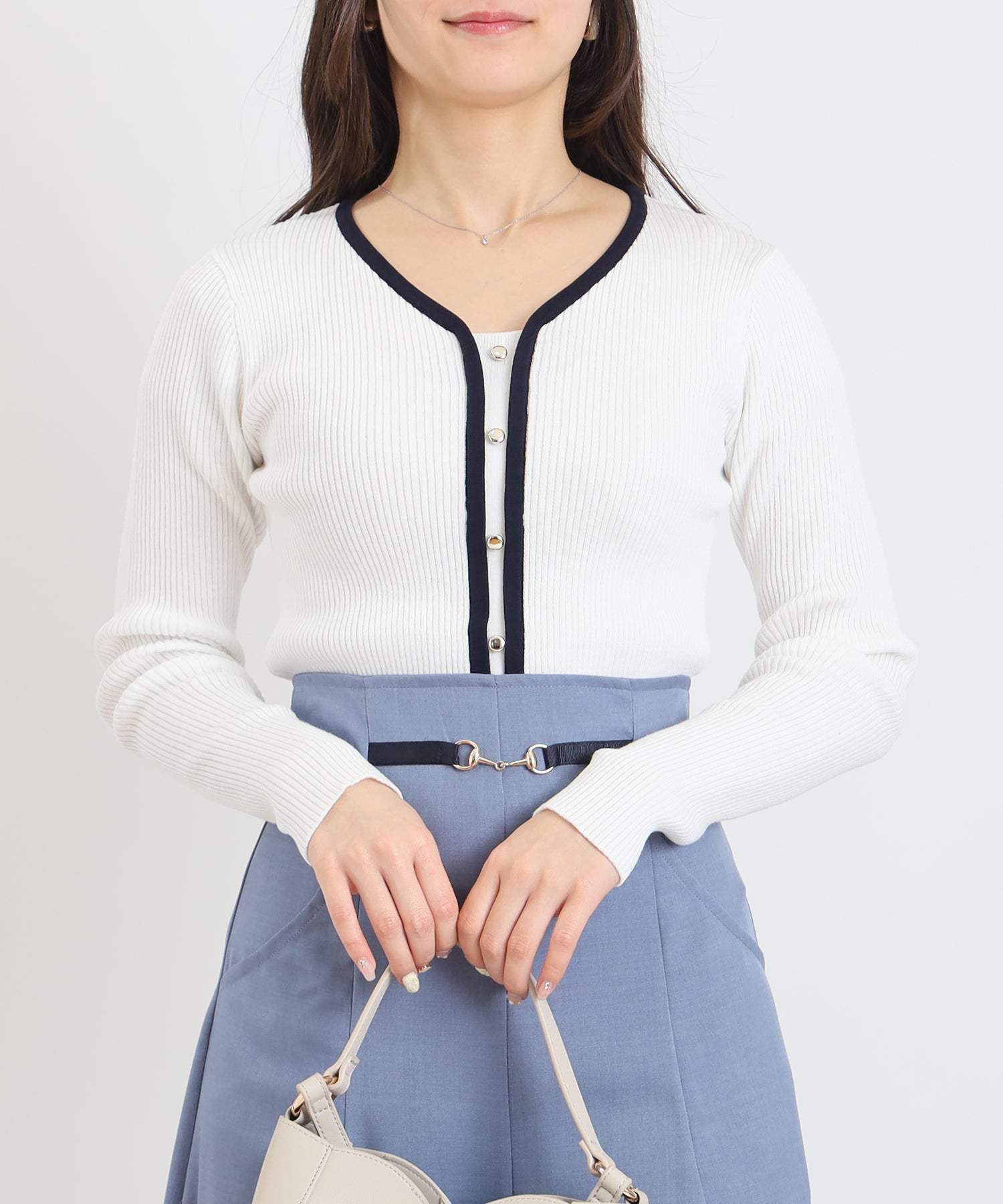 ホワイト　model：160　着用サイズ：M