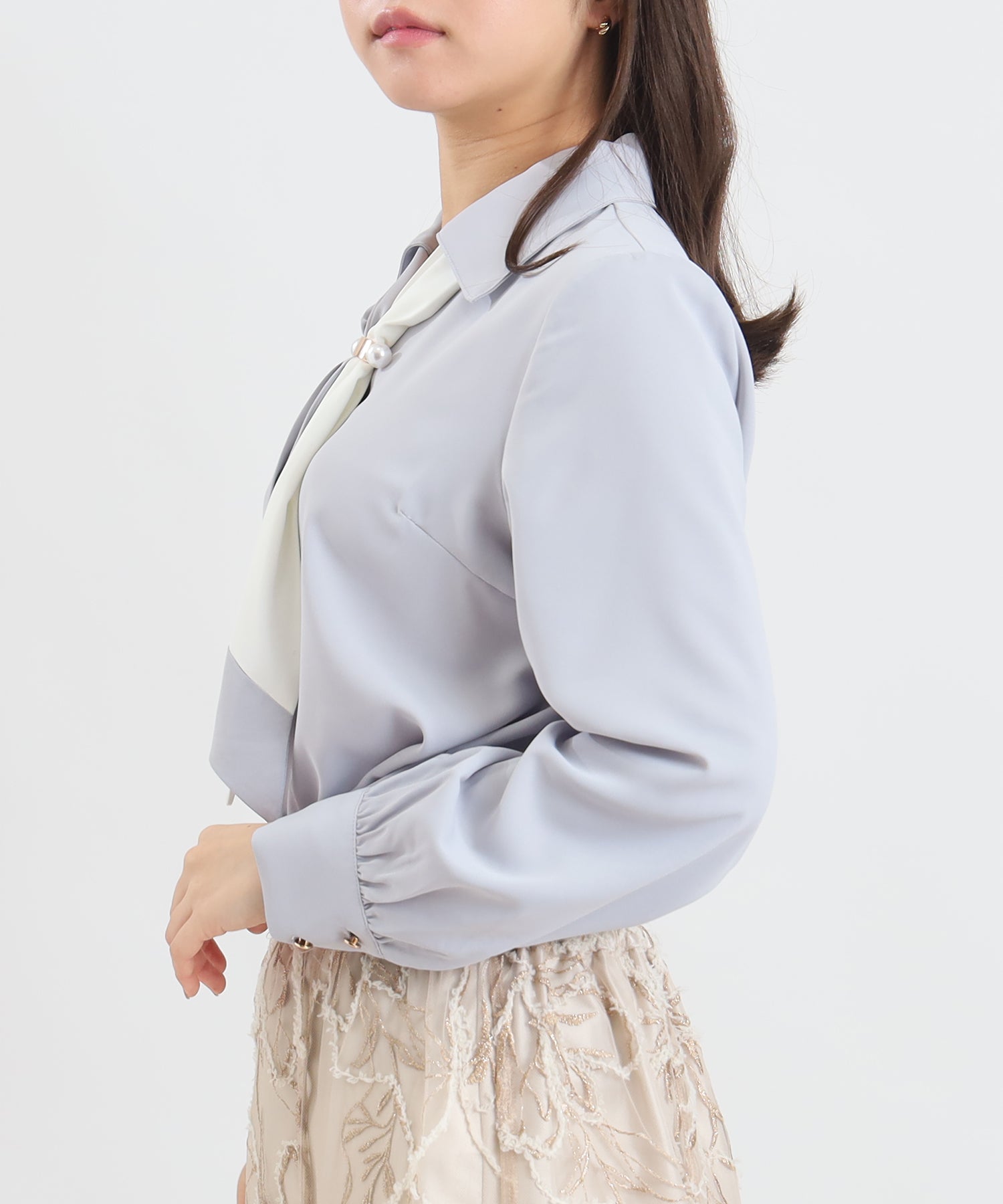 ライトグレー　model:156cm  着用サイズ：M