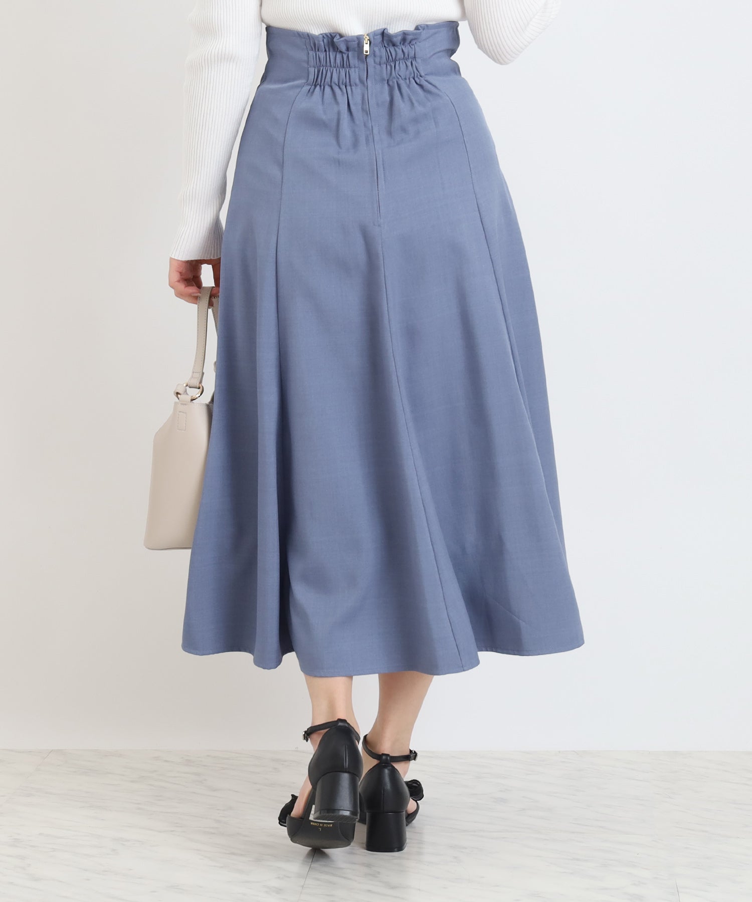 ブルー　model：160　着用サイズ：M