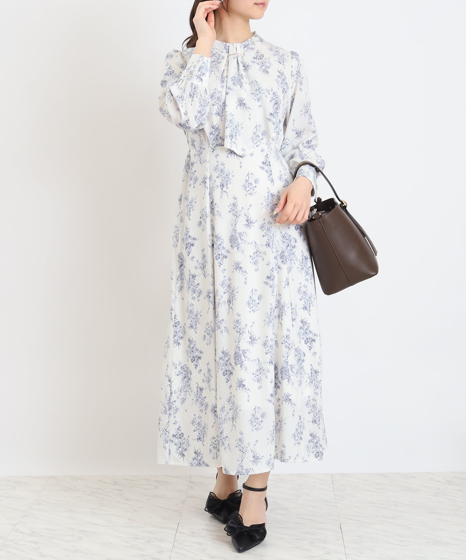 ホワイト×ブルー