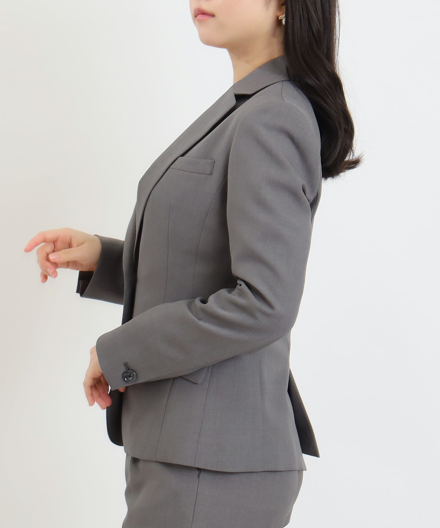 ライトグレー　model：156　着用サイズ：S