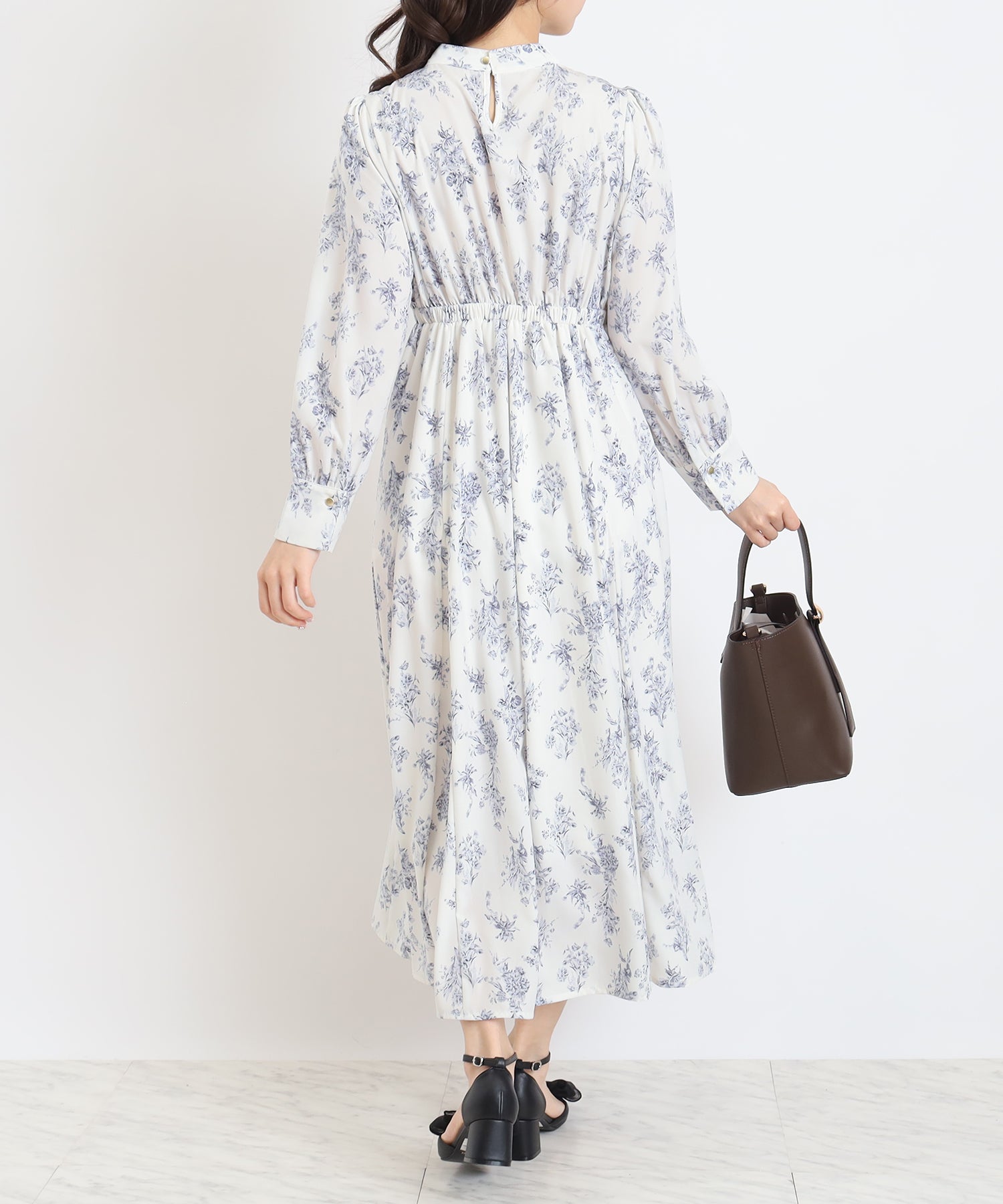 ホワイト×ブルー　model:160cm  着用サイズ：M