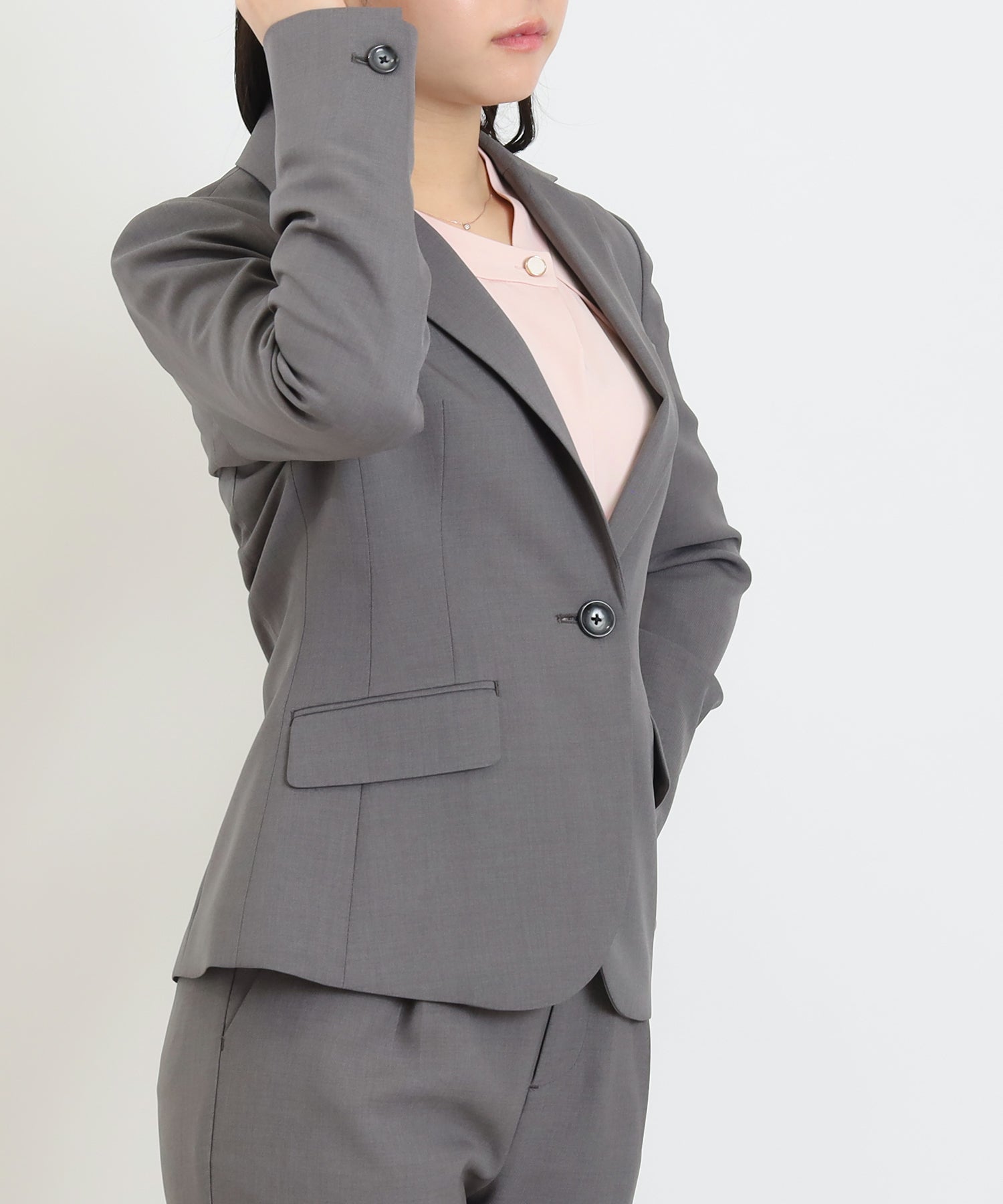 ライトグレー　model：156　着用サイズ：S