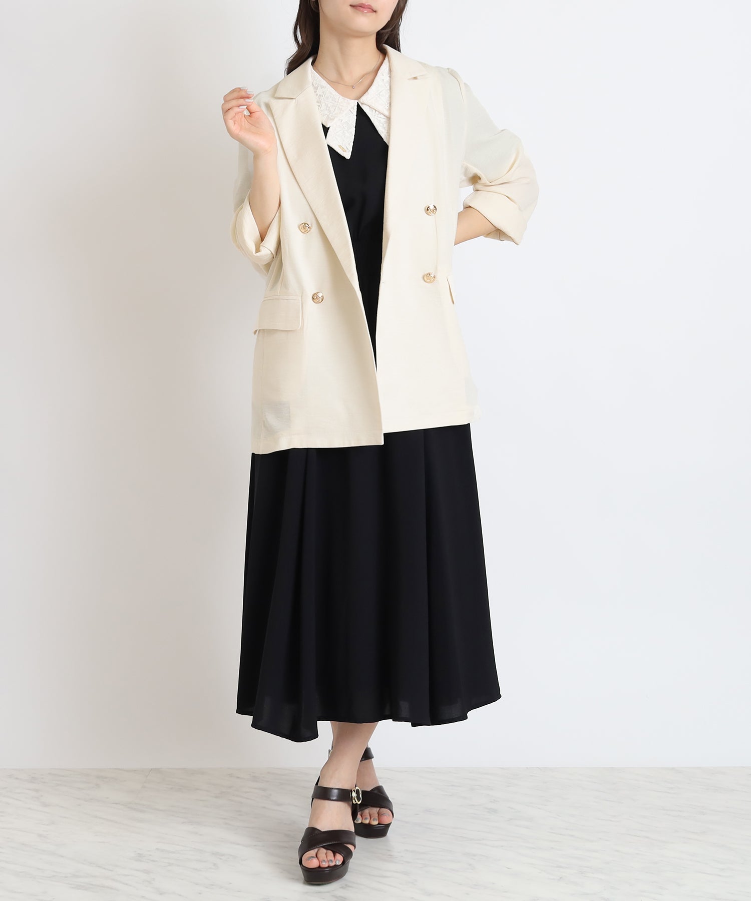 ベージュ　model:160cm  着用サイズ：M