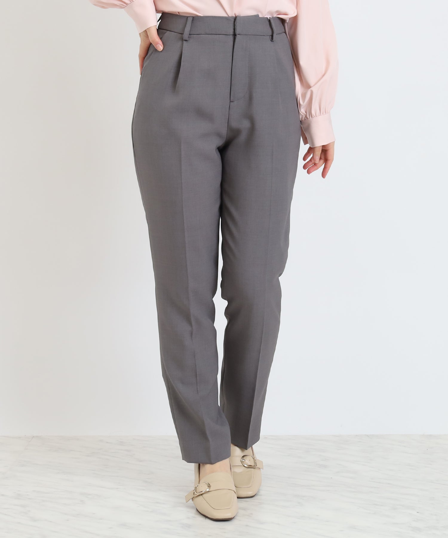 ライトグレー　model：156　着用サイズ：S