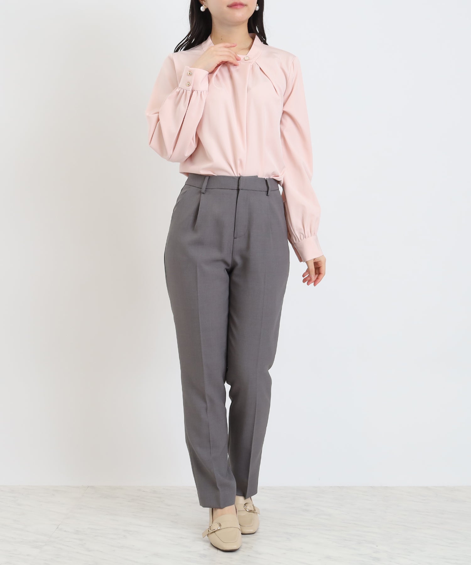 ライトグレー　model：156　着用サイズ：S