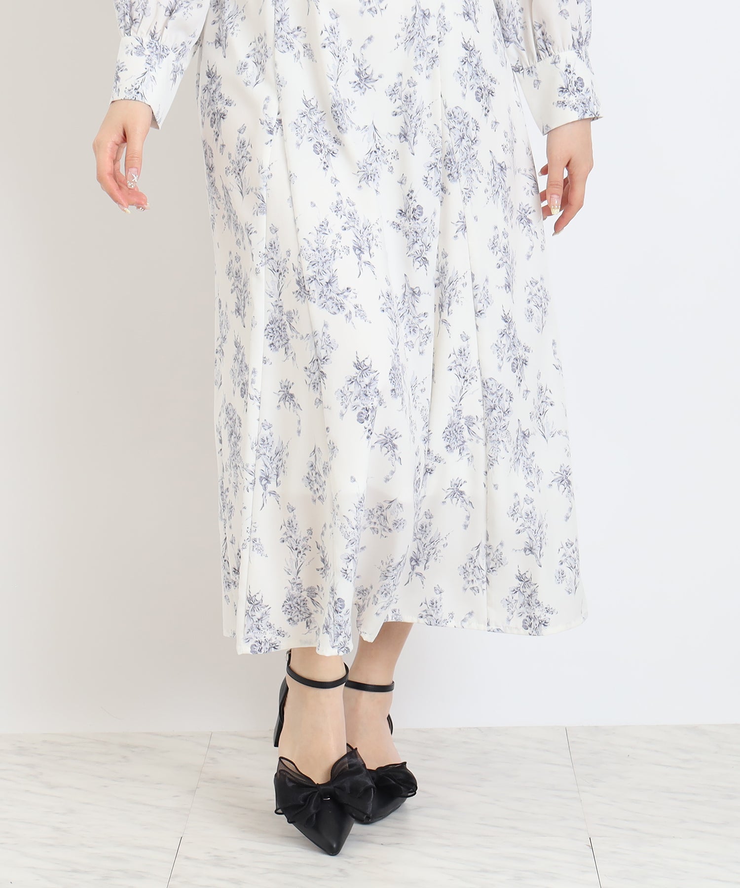 ホワイト×ブルー　model:160cm  着用サイズ：M