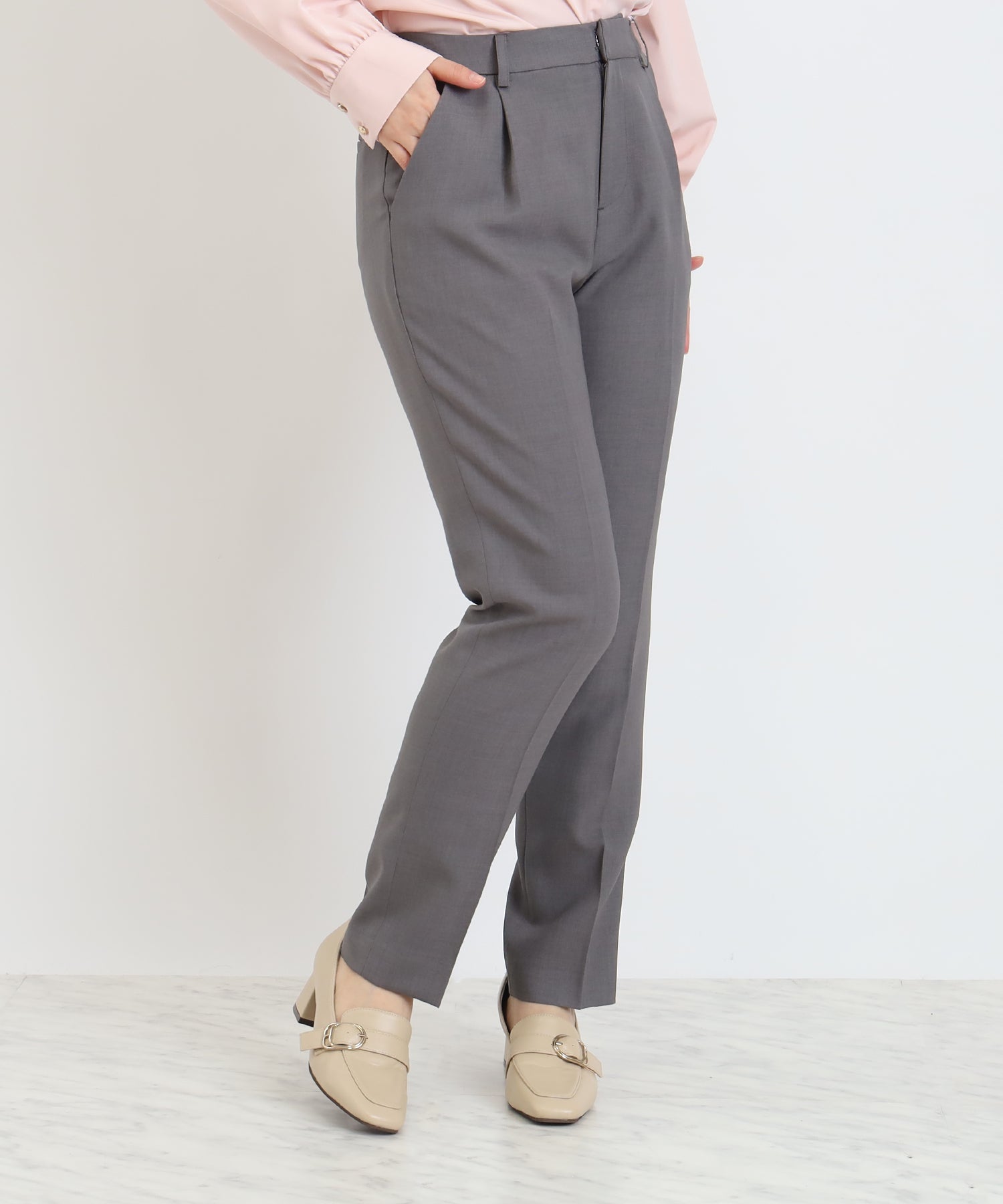 ライトグレー　model：156　着用サイズ：S