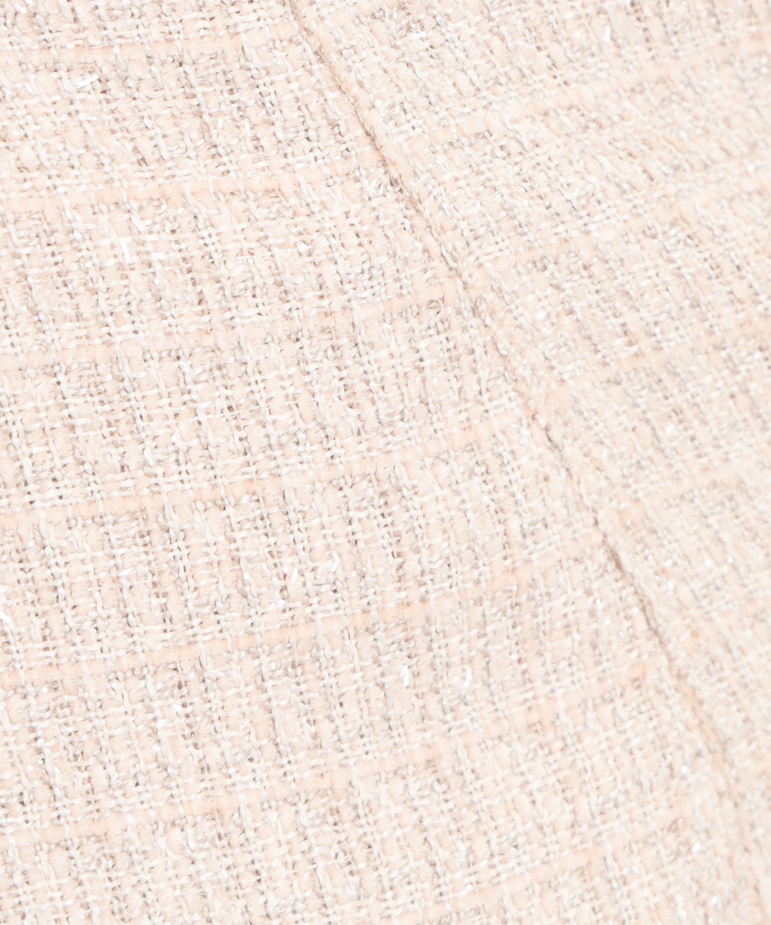 ピンクベージュ