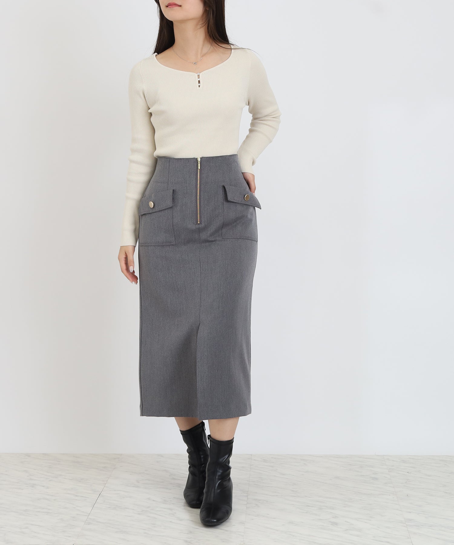 ベージュ　model:160　着用サイズ：M