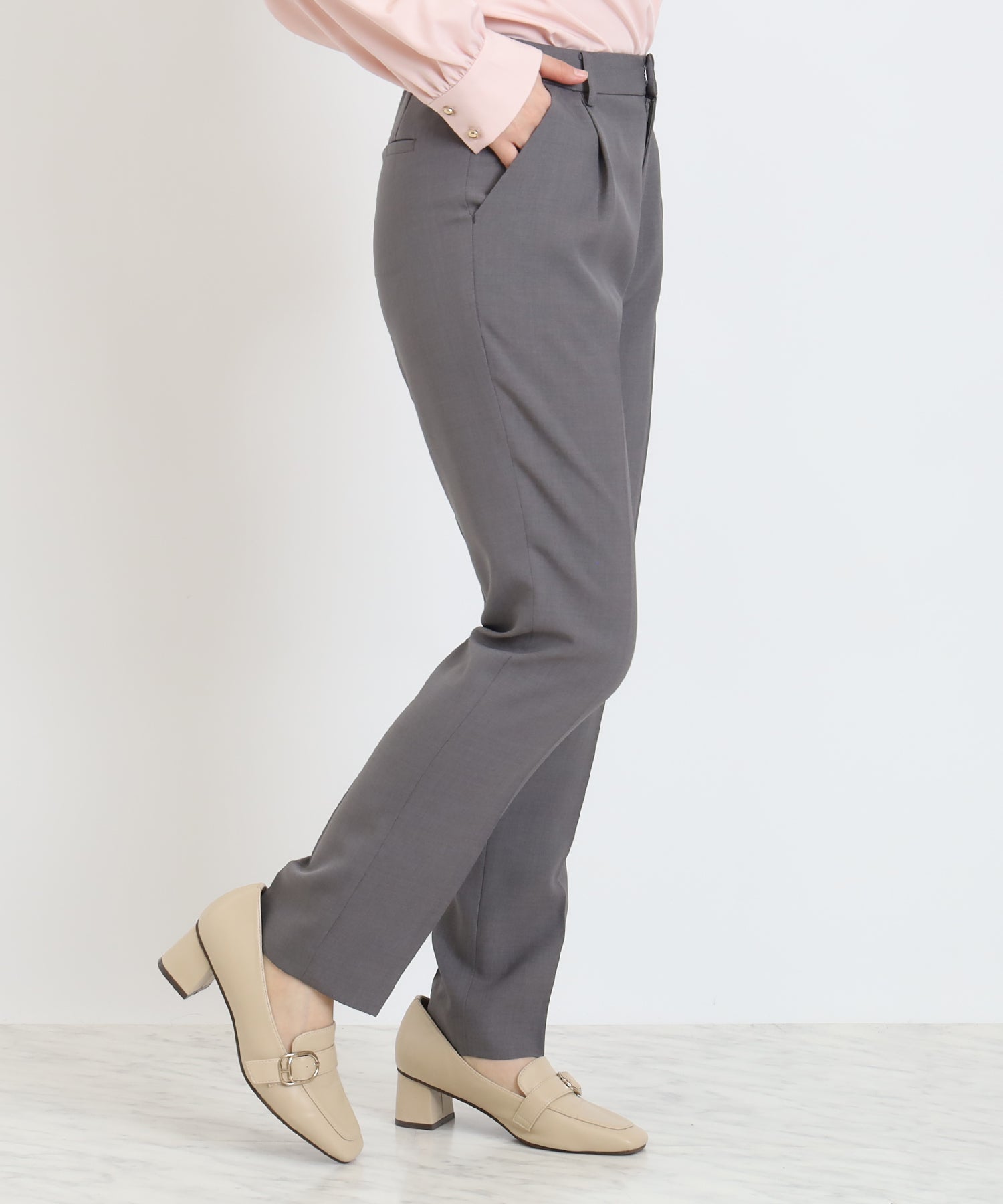 ライトグレー　model：156　着用サイズ：S