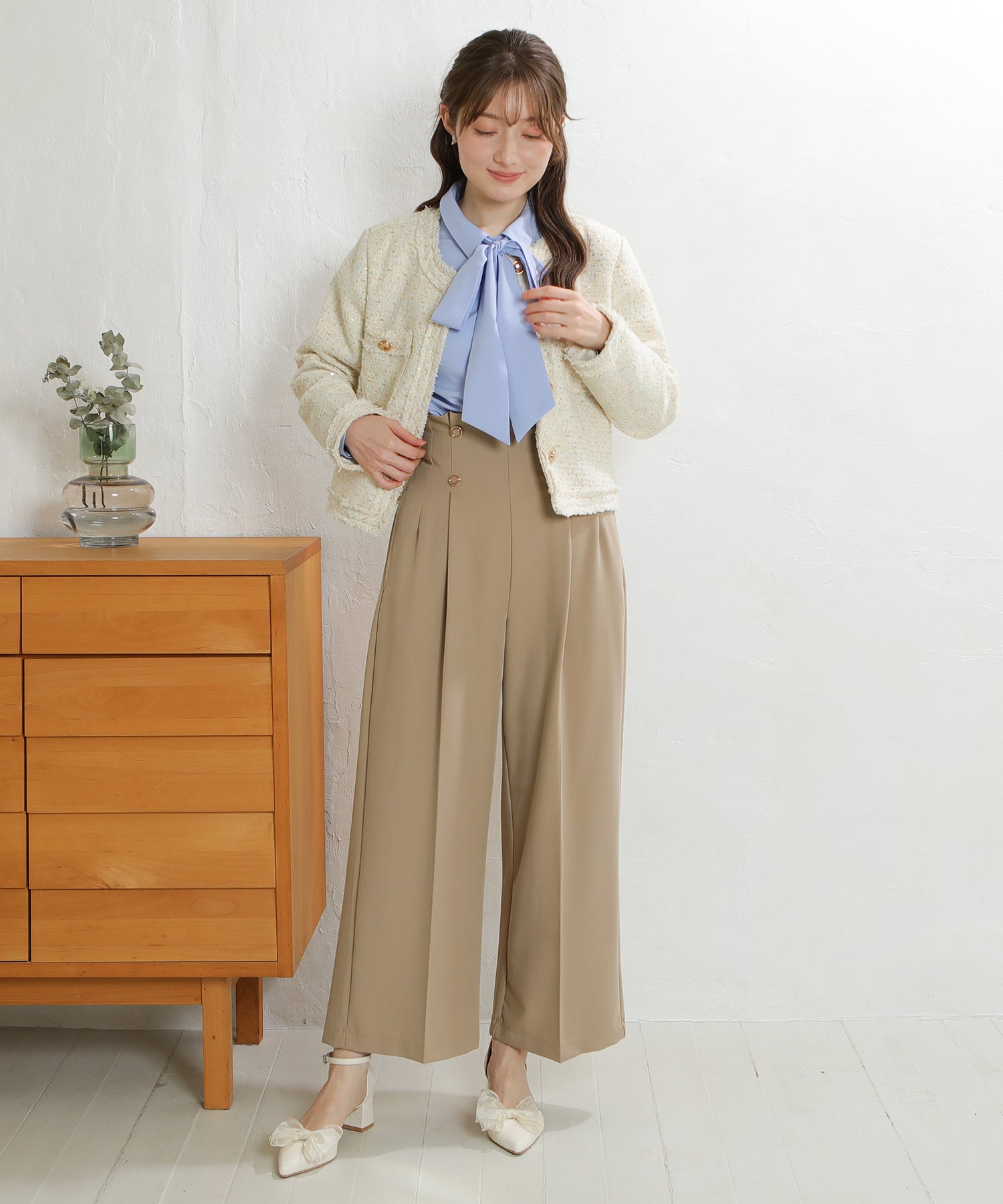 ベージュ　model:163cm  着用サイズ：M