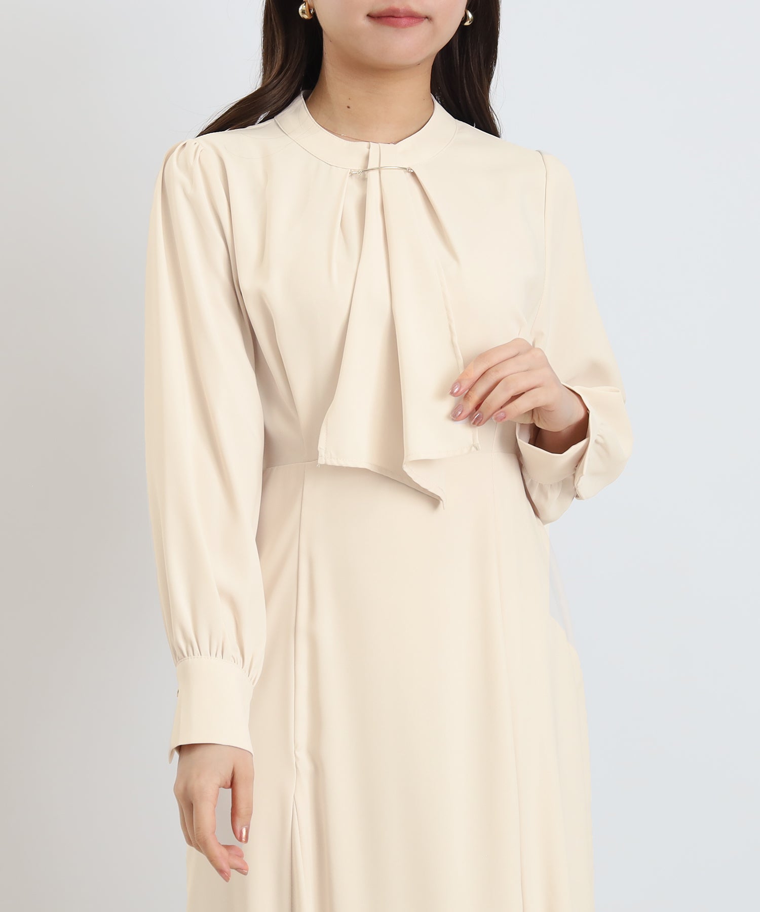 ベージュ　model:156cm  着用サイズ：M