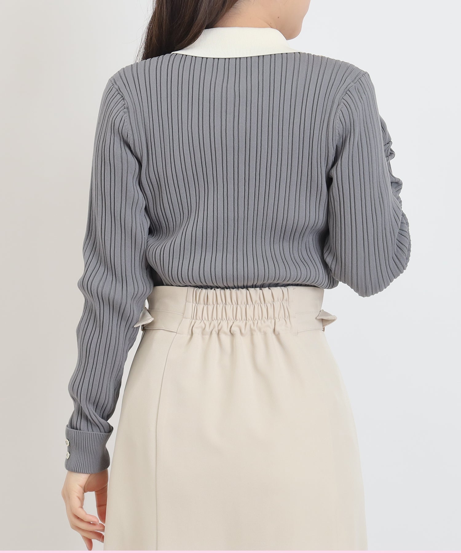 ライトグレー　model：156　着用サイズ：M