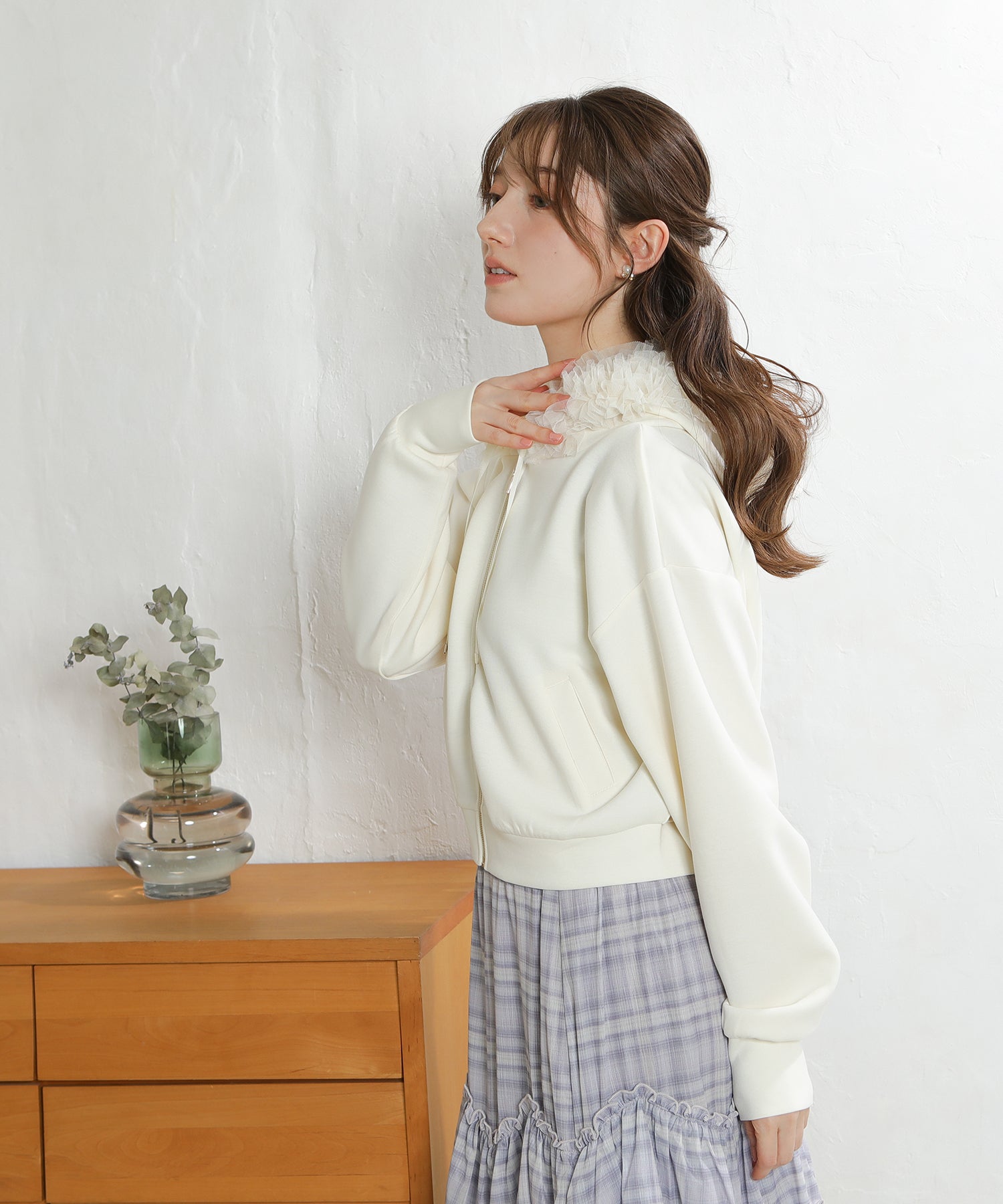 アイボリー　model：163　着用サイズ：M