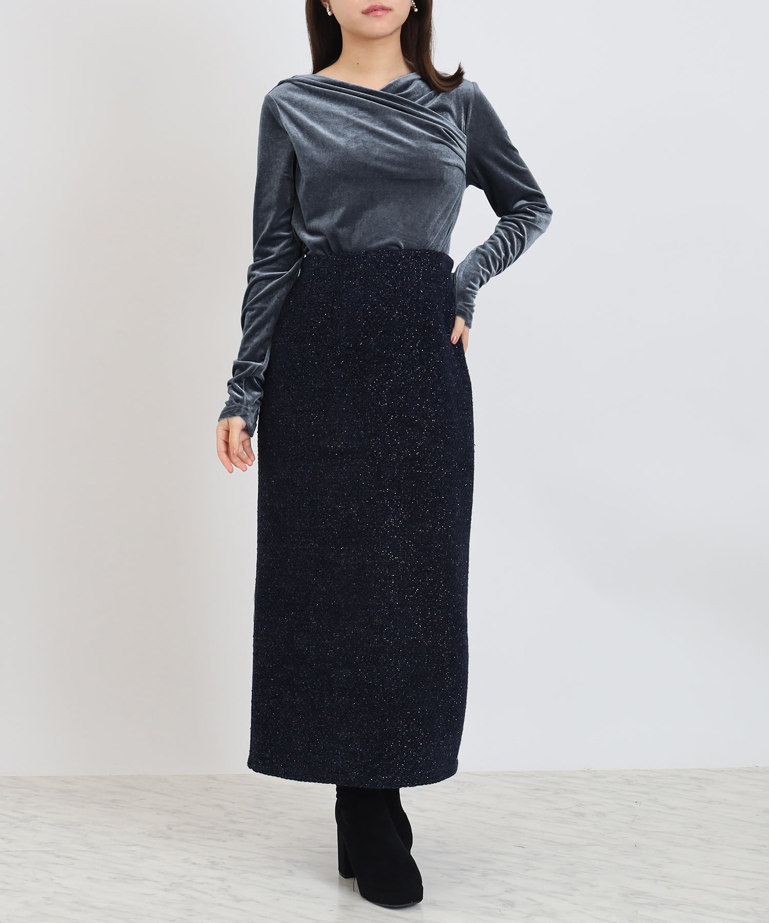 ライトグレー　model：156　着用サイズ：M