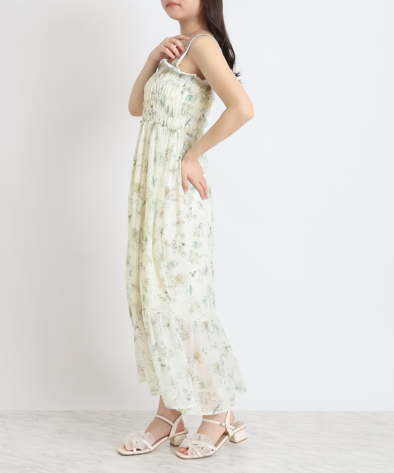 ベージュ　model:156cm   着用サイズ：M