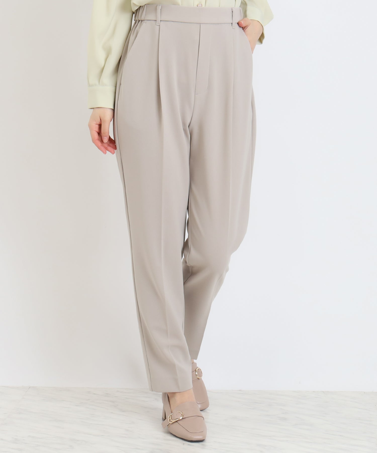 グレージュ　model：156　着用サイズ：S