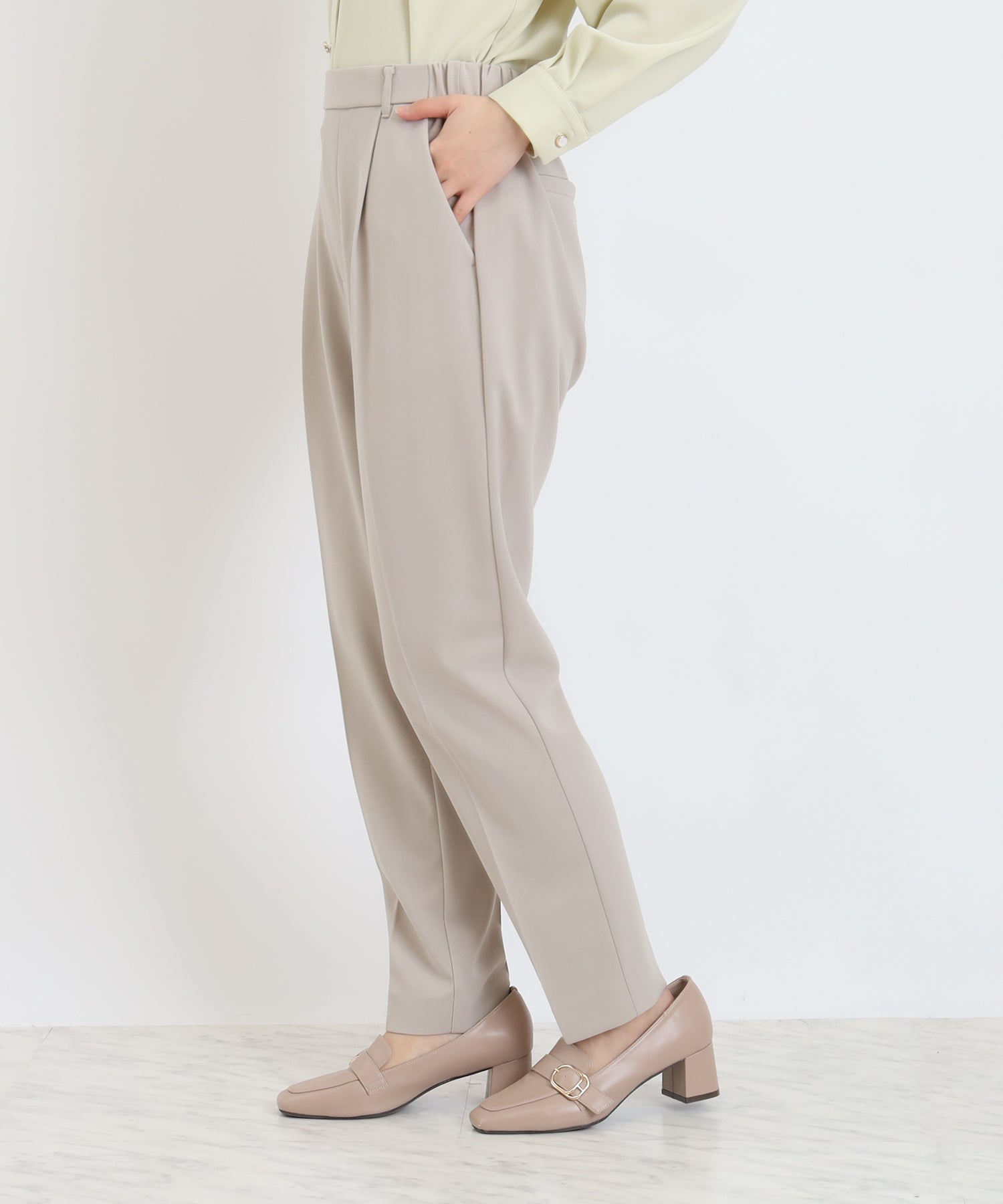 グレージュ　model：156　着用サイズ：S