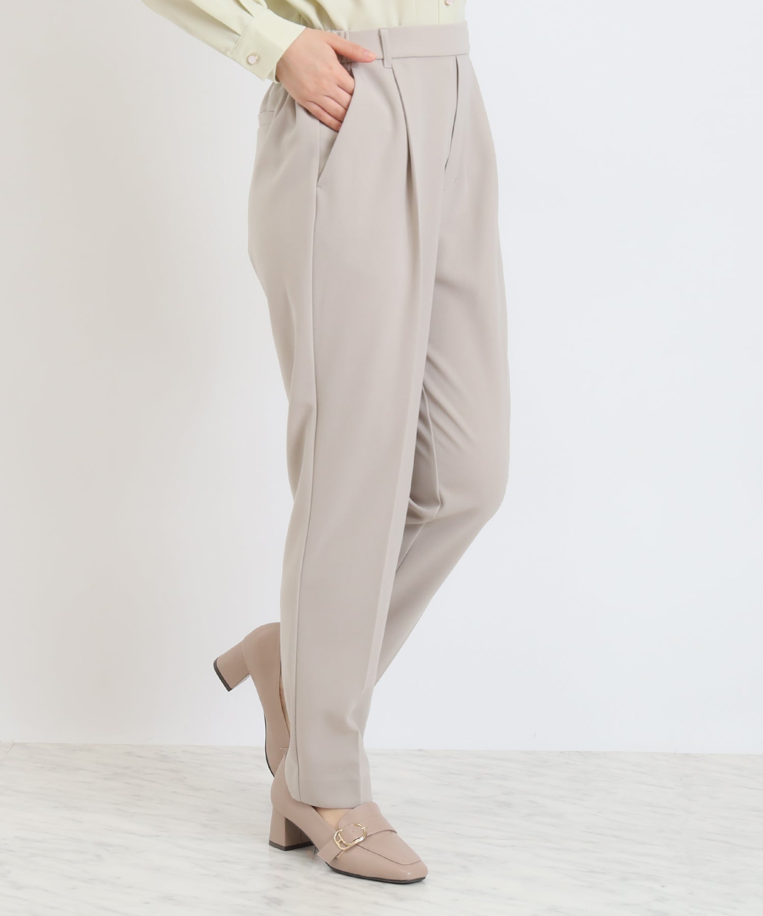 グレージュ　model：156　着用サイズ：S