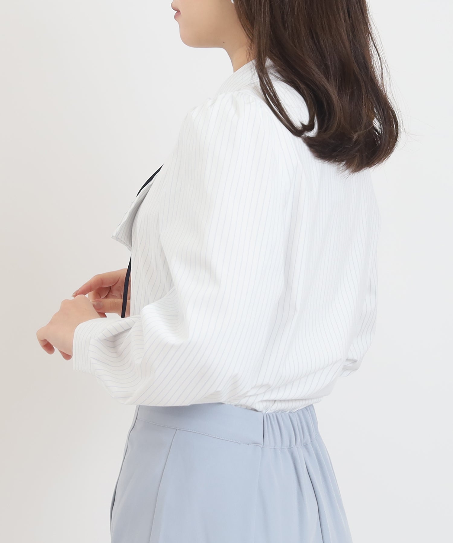 ホワイト×ストライプ　model：156　着用サイズ：S