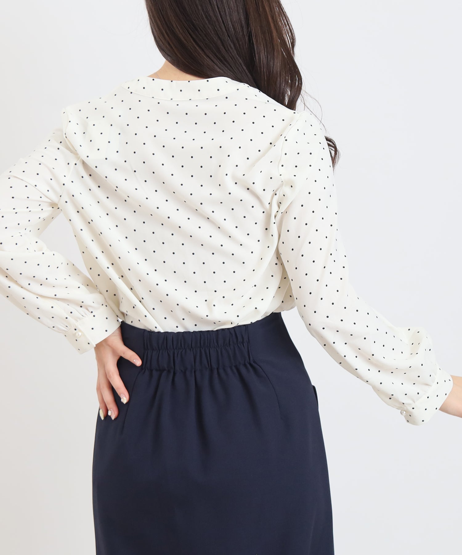 ホワイト　model：160㎝　着用サイズ：M