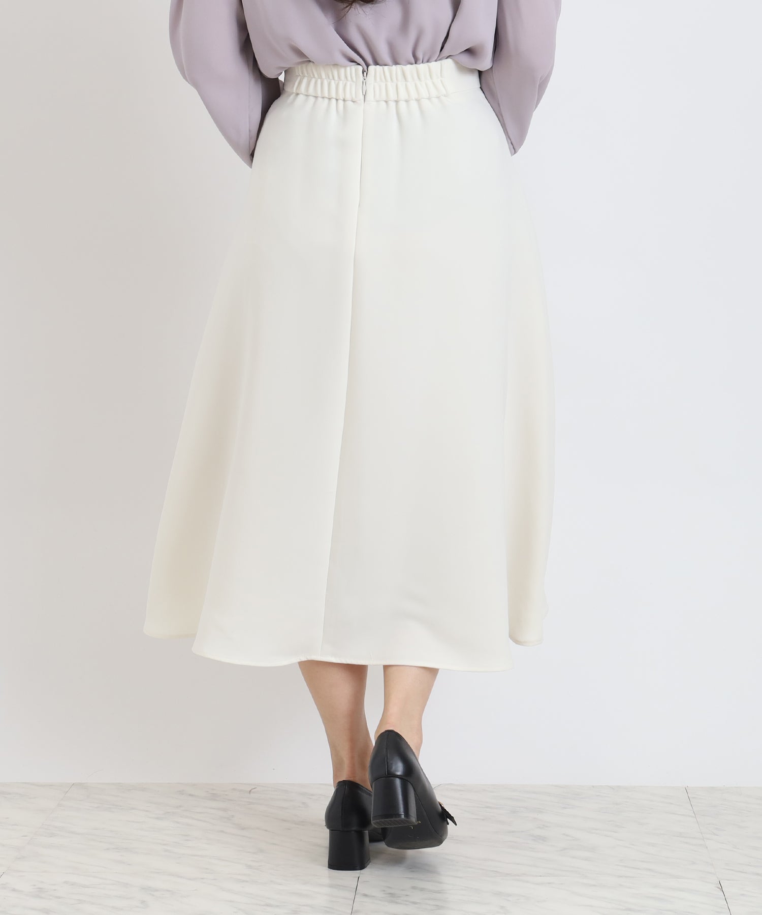 ホワイト　model:160cm  着用サイズ：M