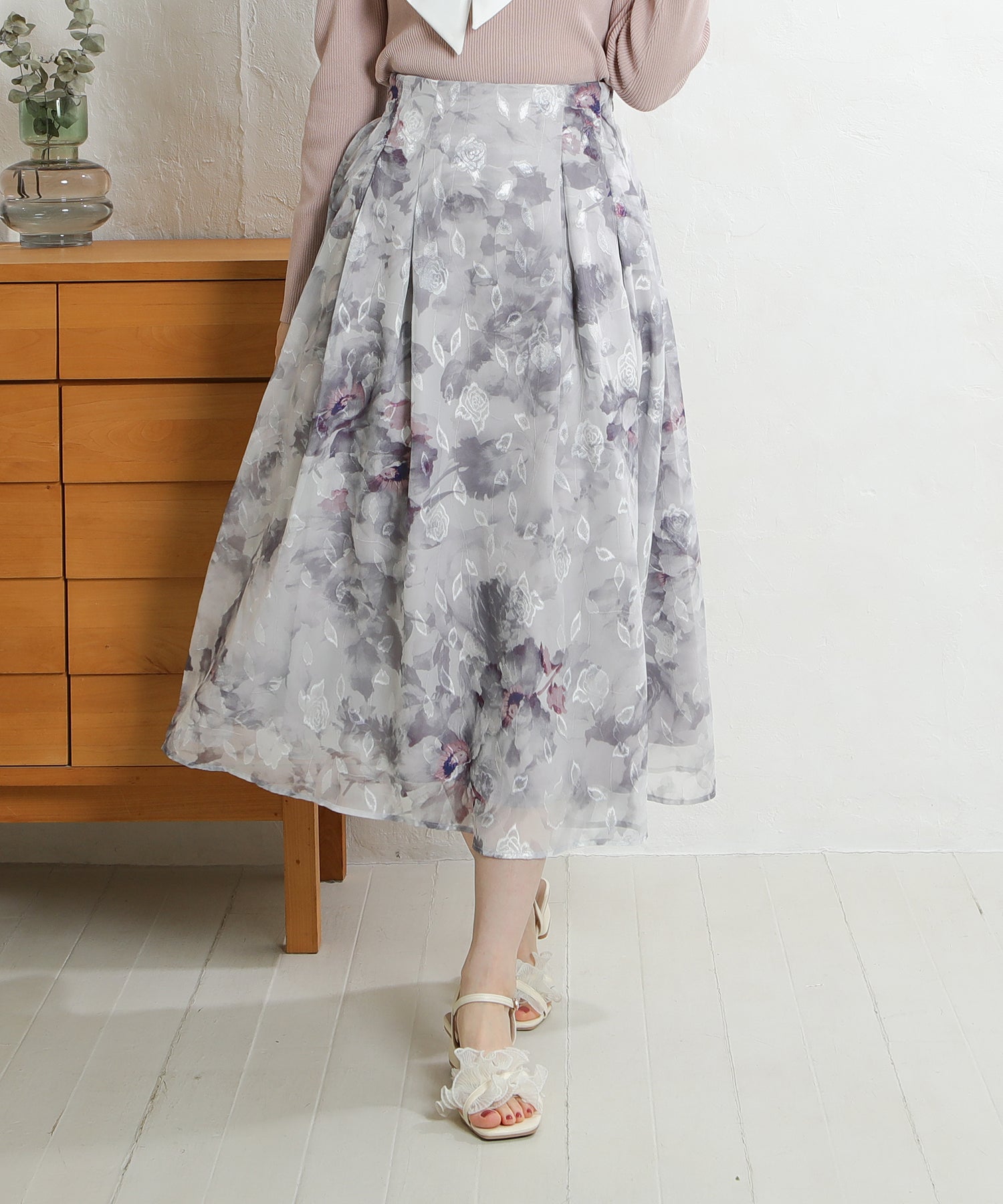 ライトグレー　model：163　着用サイズ：M