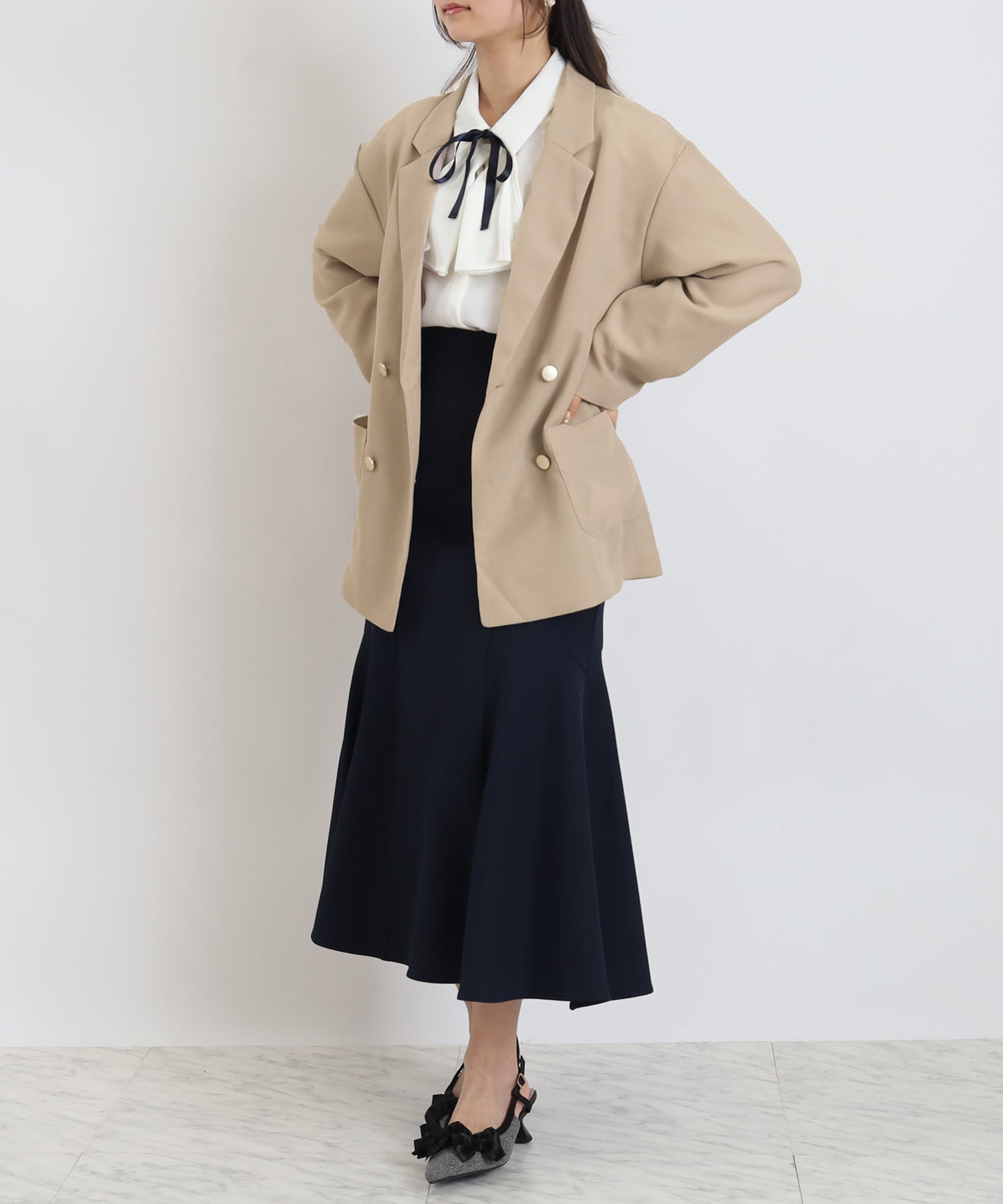 ベージュ　model:160cm  着用サイズ：M