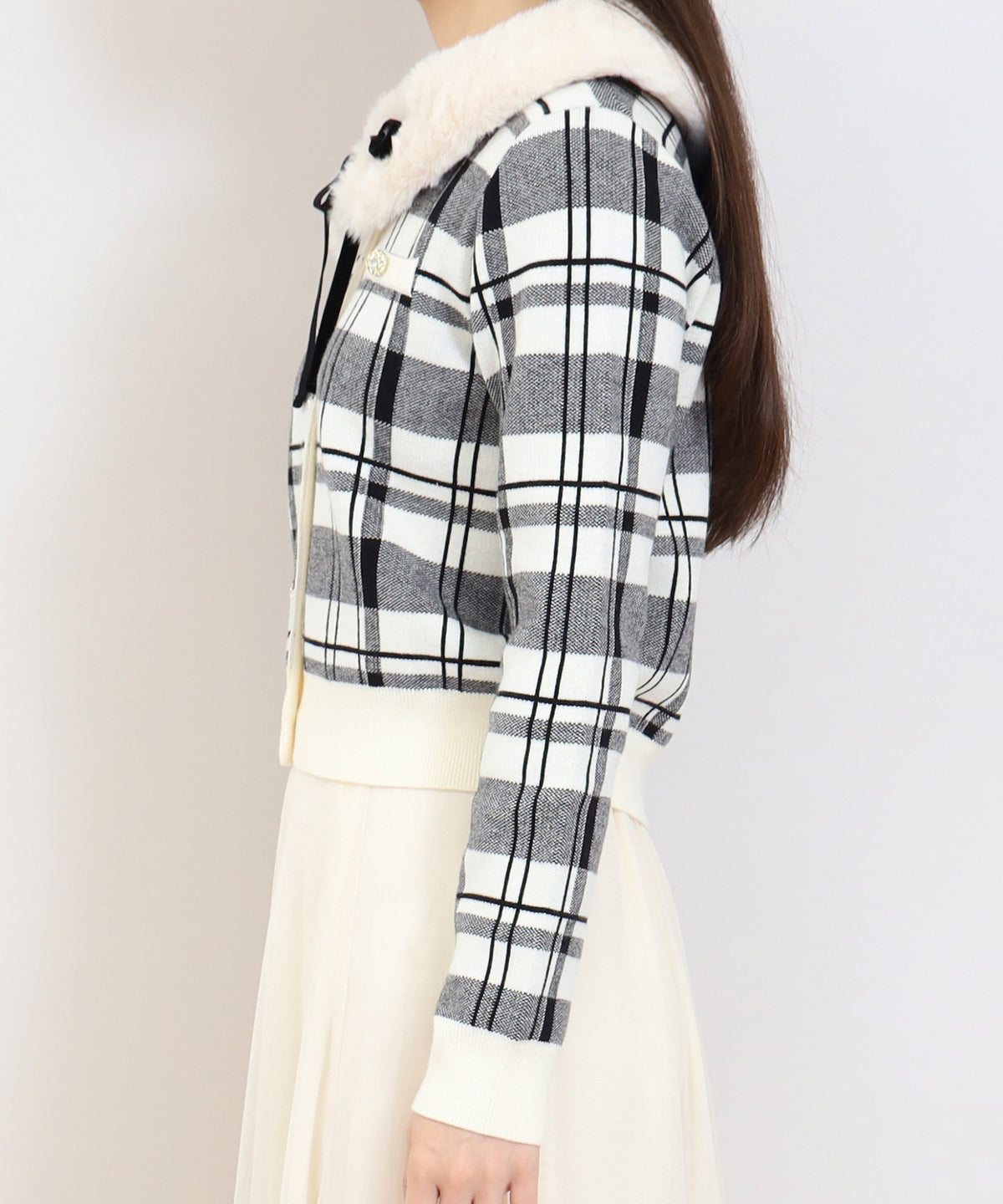 【NEW】(先行入荷)ファーティペット付きチェックジャガードカーディガン