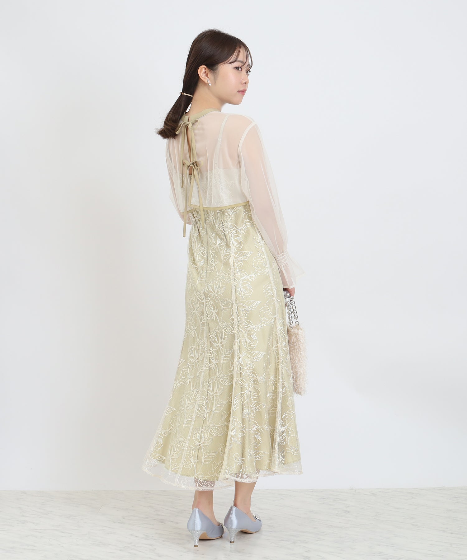 イエロー　model：156　着用サイズ：S