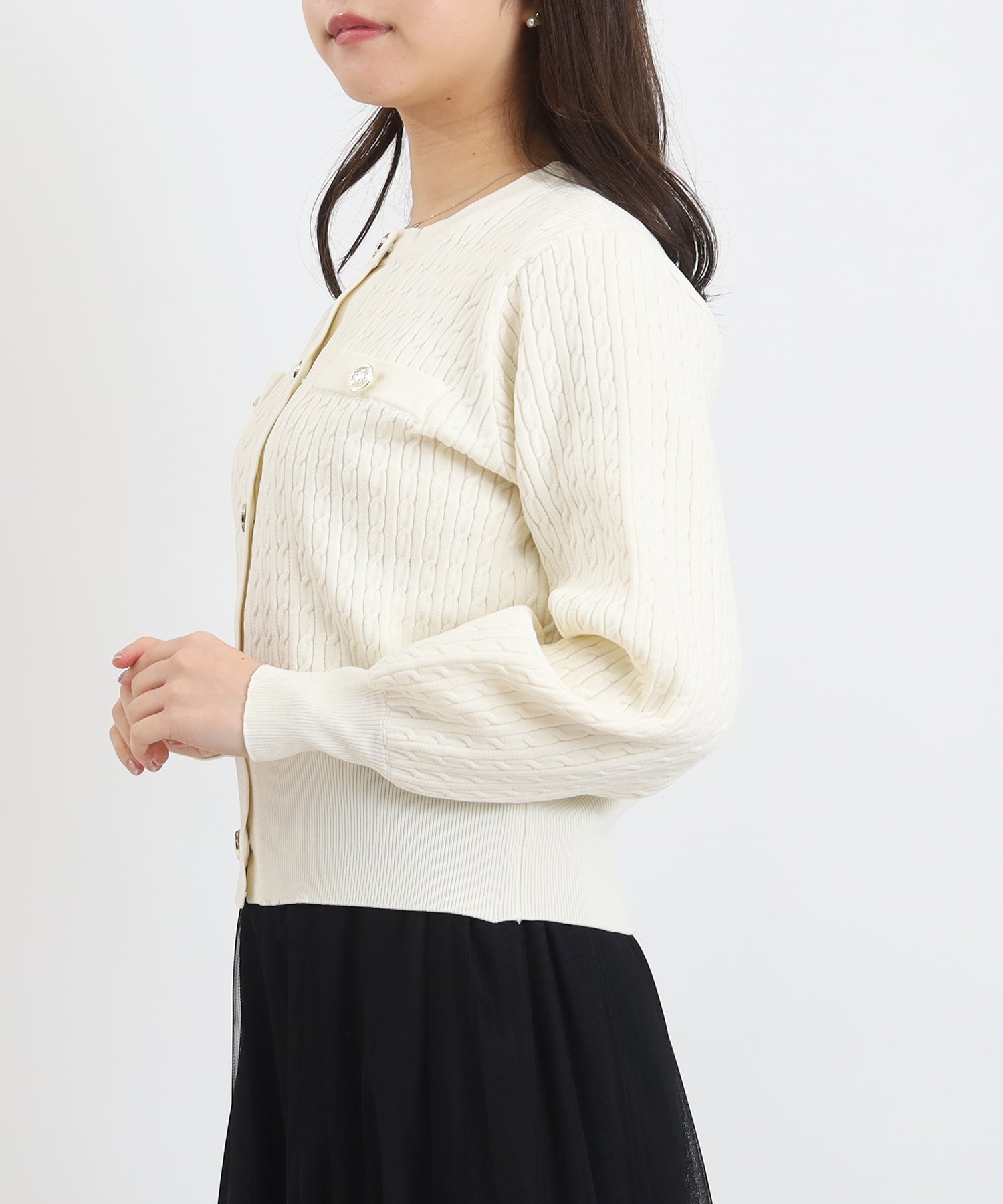 アイボリー　model：156　着用サイズ：M