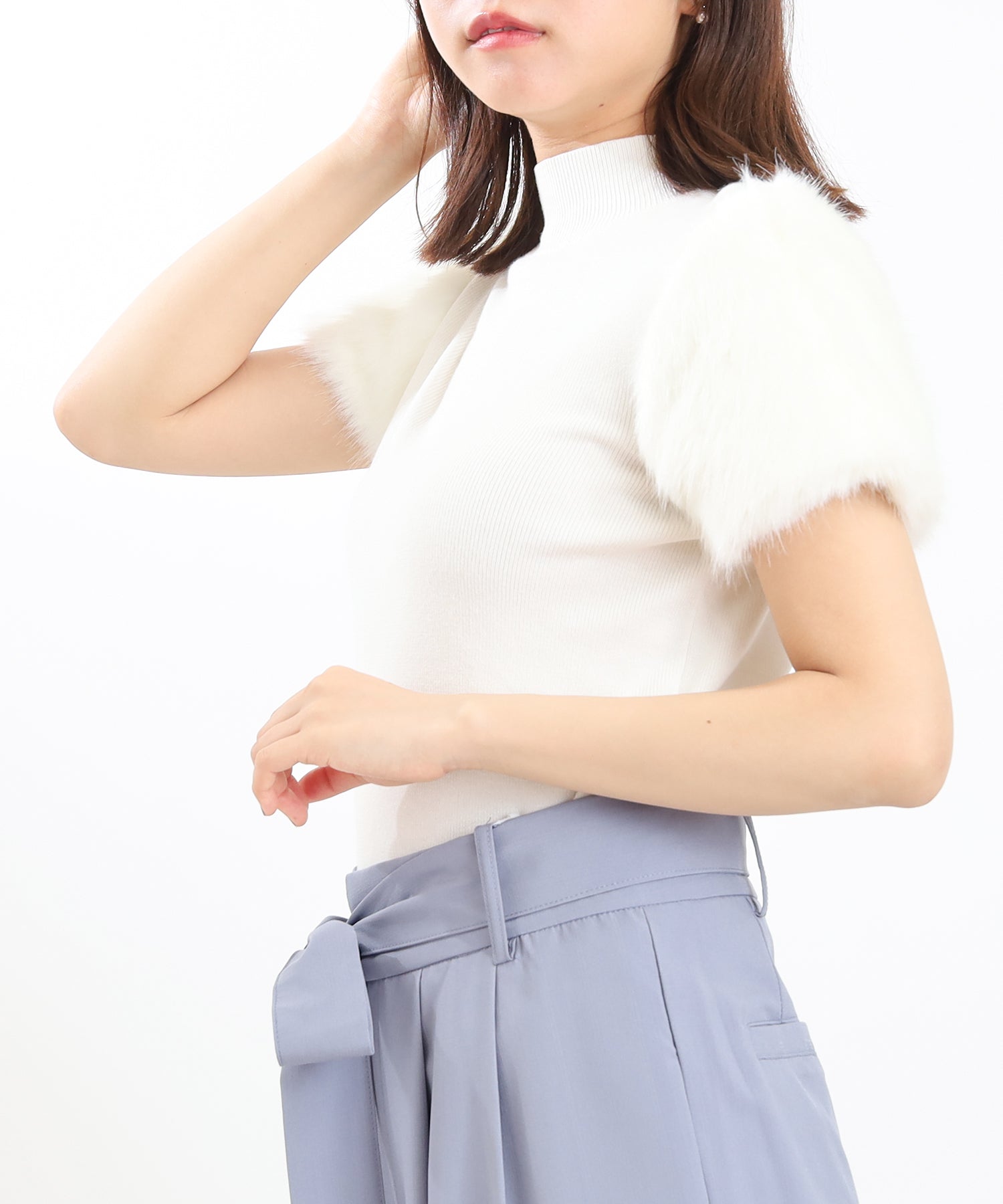ホワイト　model：156　着用サイズ：M