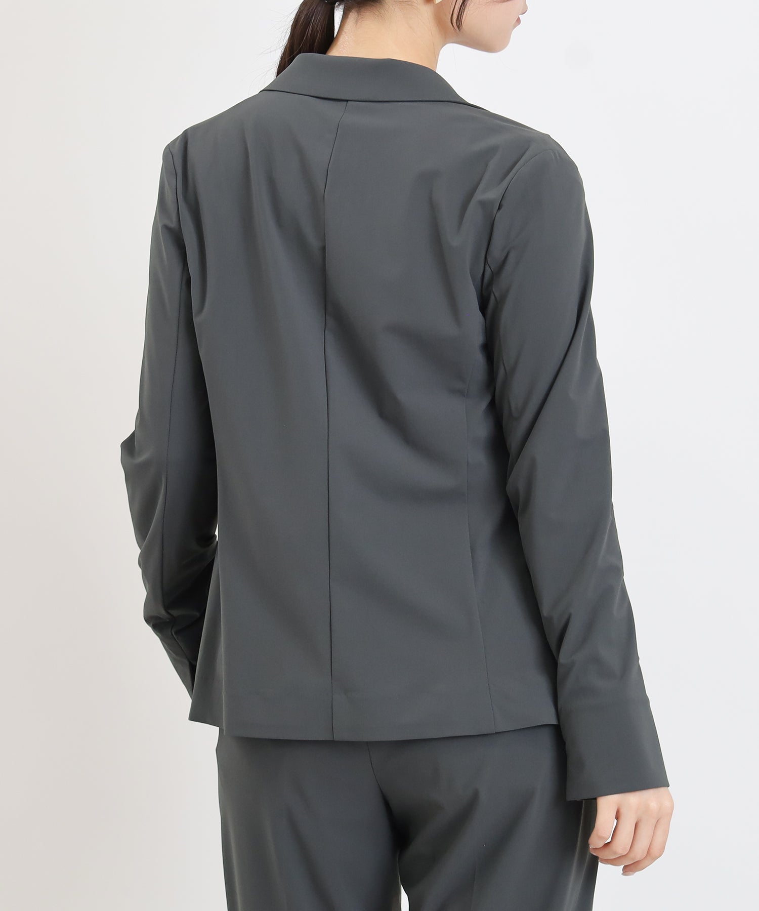 ライトグレー　model:160cm  着用サイズ：M