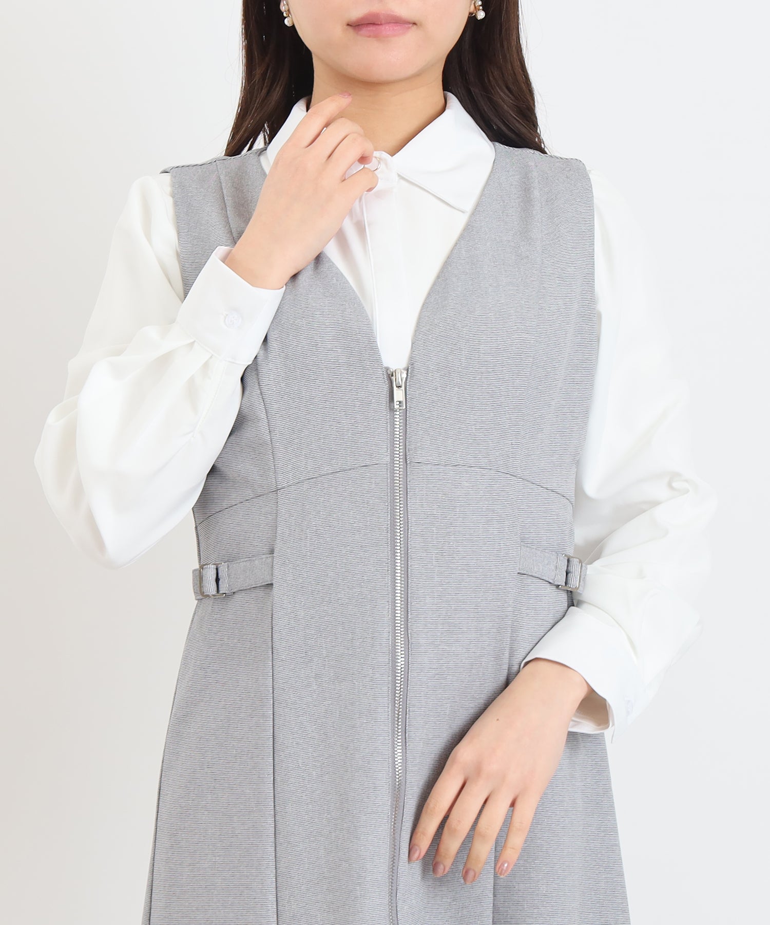 ライトグレー　model:156cm  着用サイズ：M