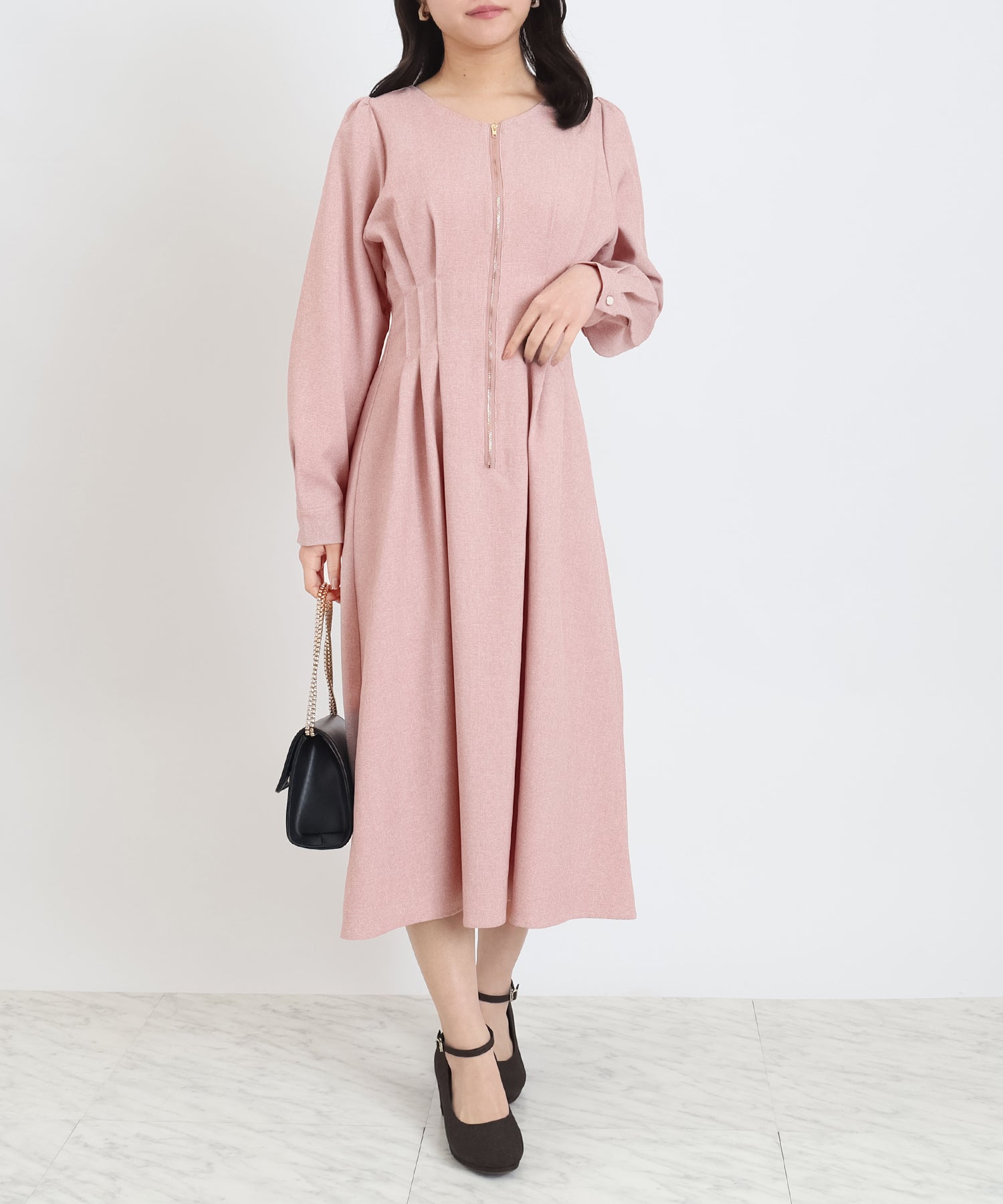 フロントジップVネックワンピース