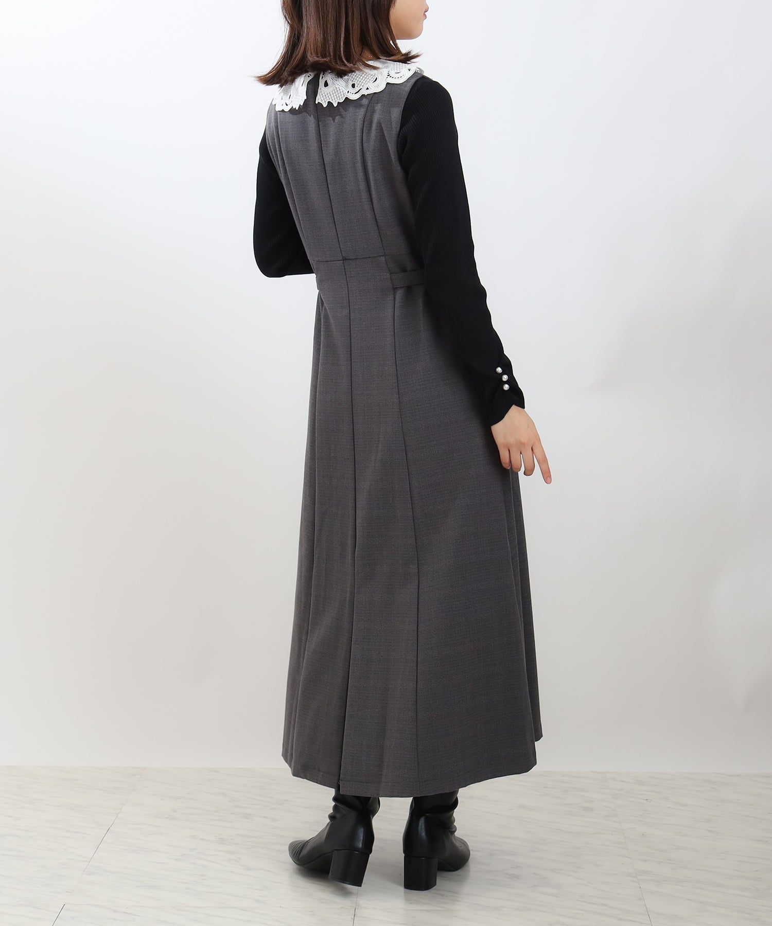 チャコール　model：156　着用サイズ：Ｍ