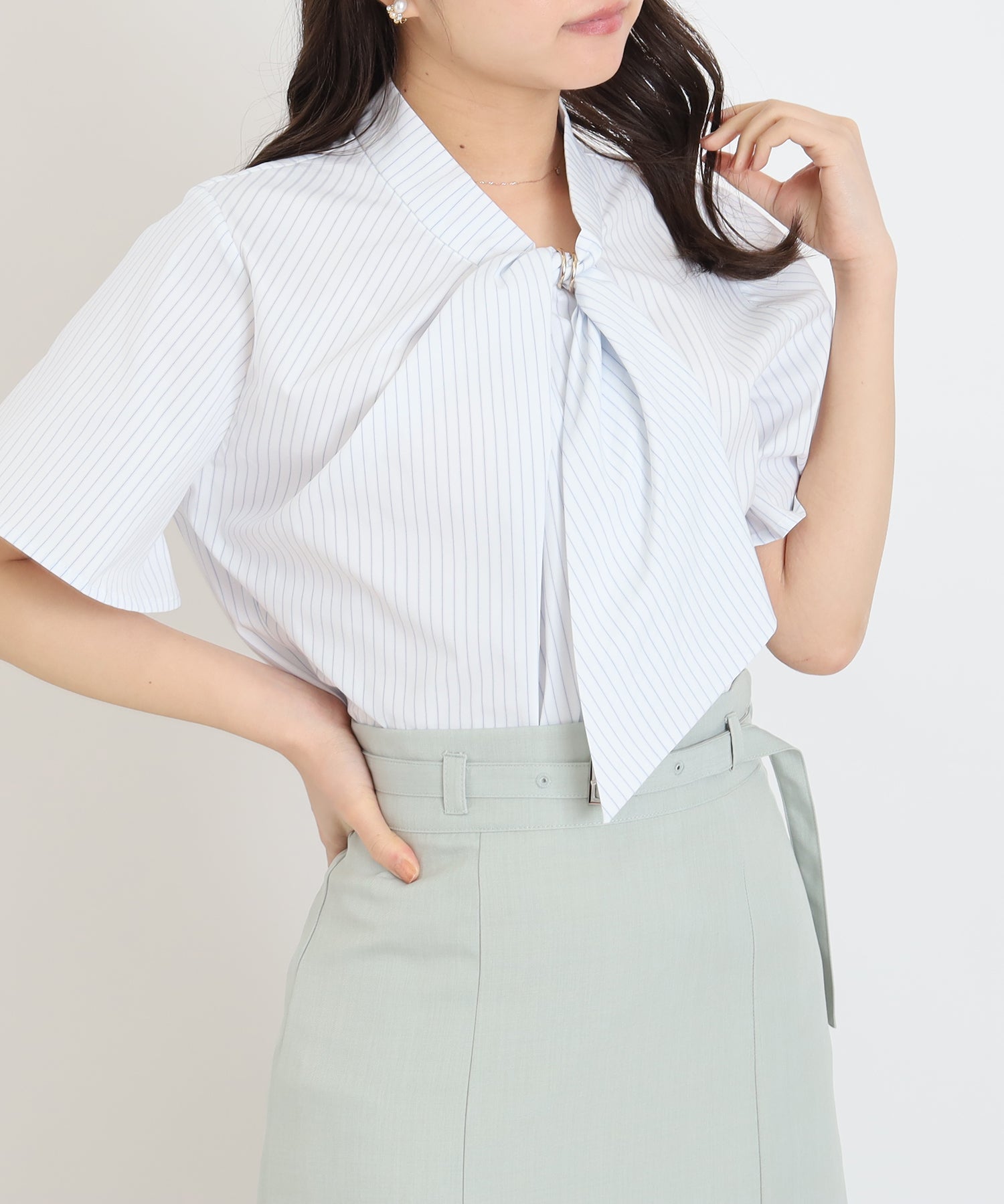 ホワイト×ブルー　model:156cm  着用サイズ：M