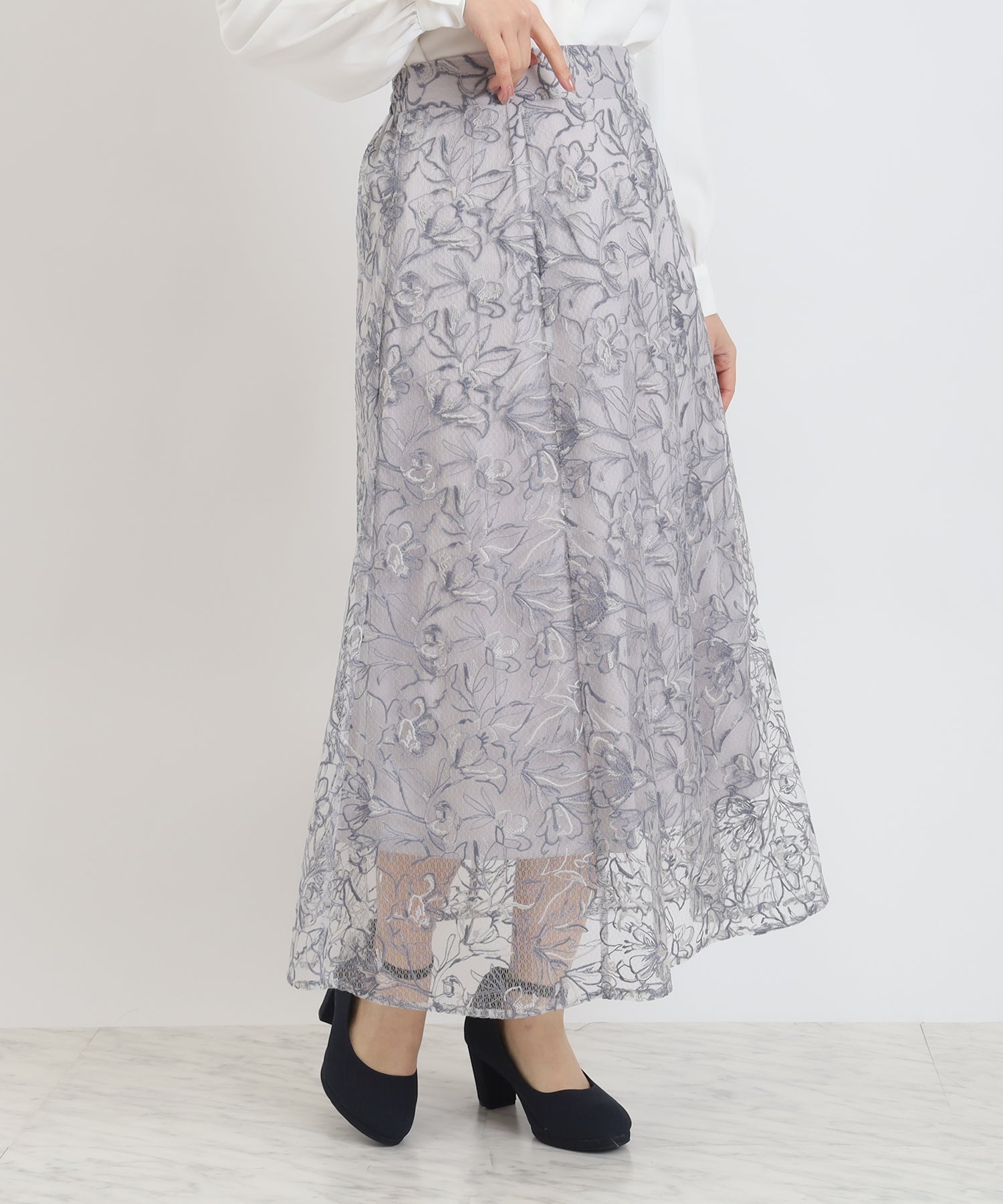 フラワー刺繍チュールスカート