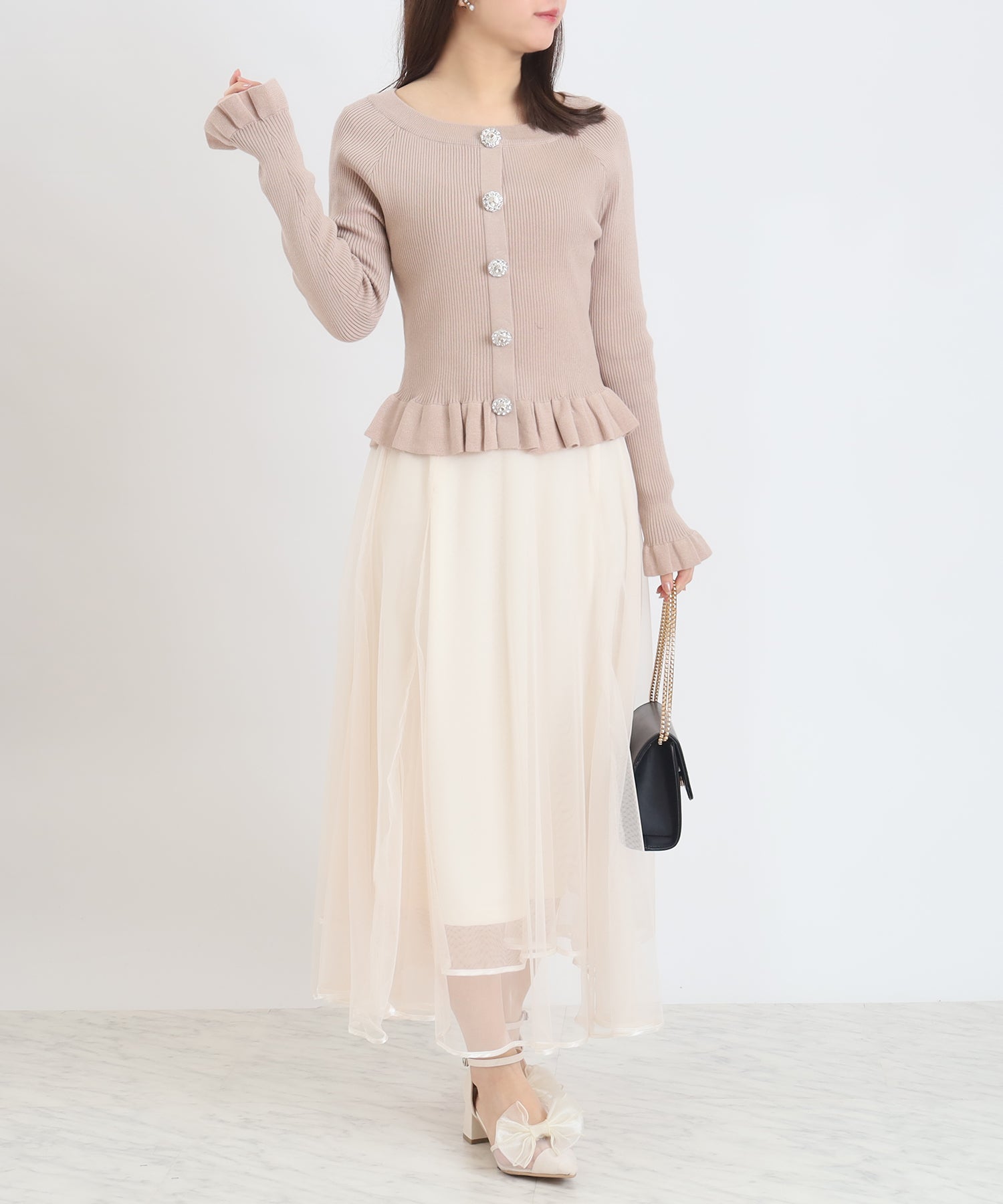 ベージュ　model：156　着用サイズ：M