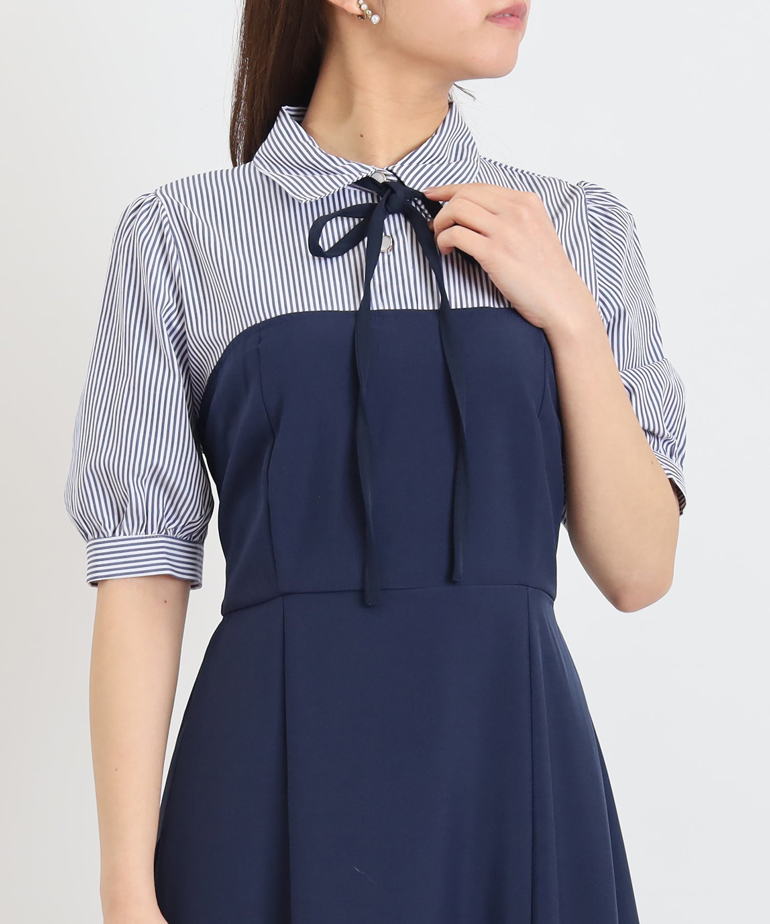 ホワイト×ブルー　model:156cm 　着用サイズ：M