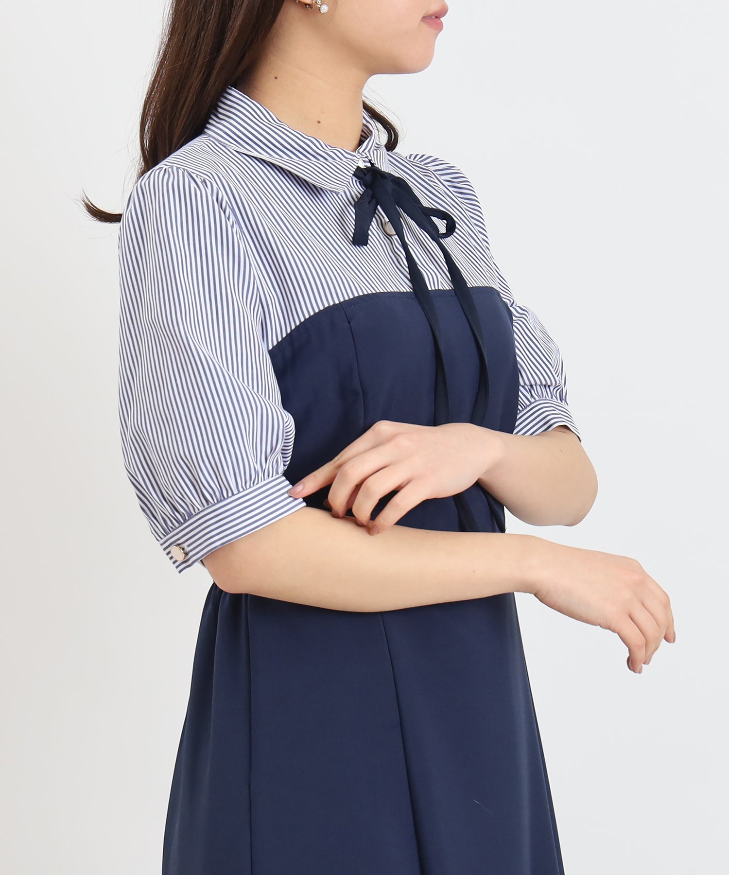 ホワイト×ブルー　model:156cm 　着用サイズ：M