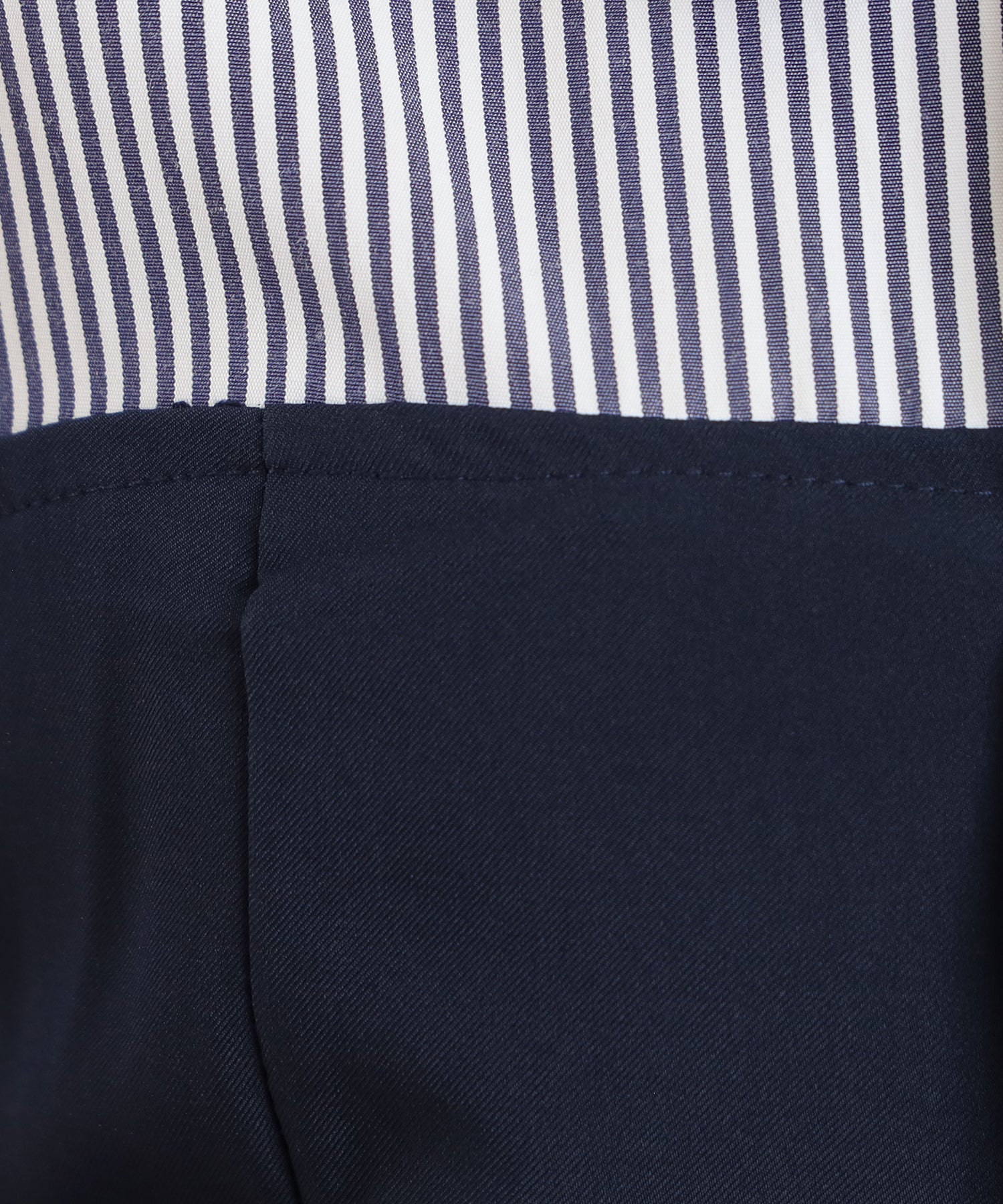 ディティール(ホワイト×ブルー)