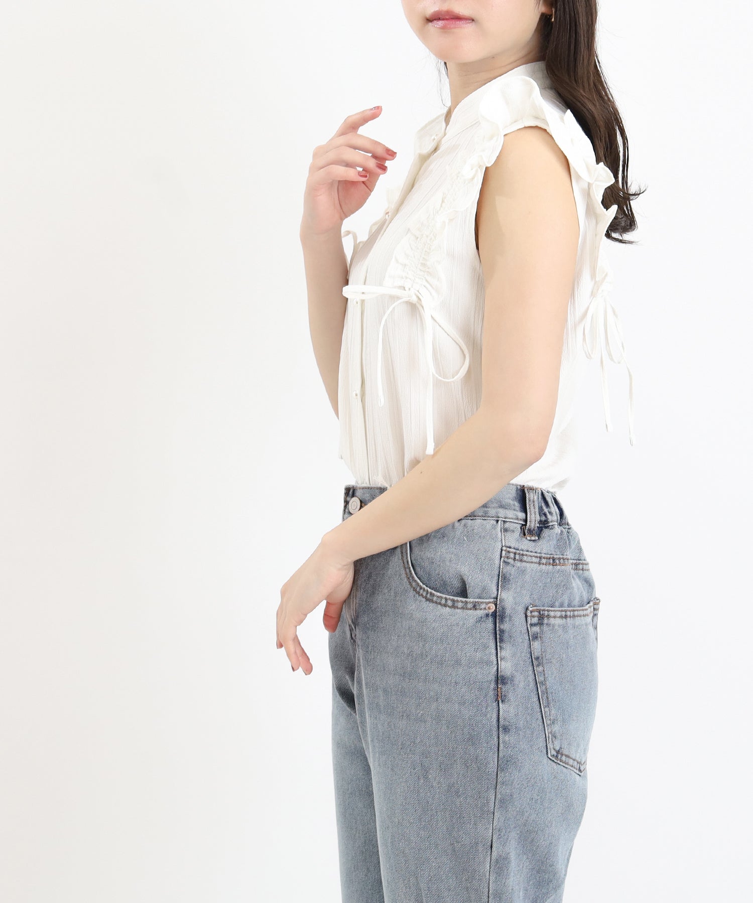 ホワイト　model：156　着用サイズ：M