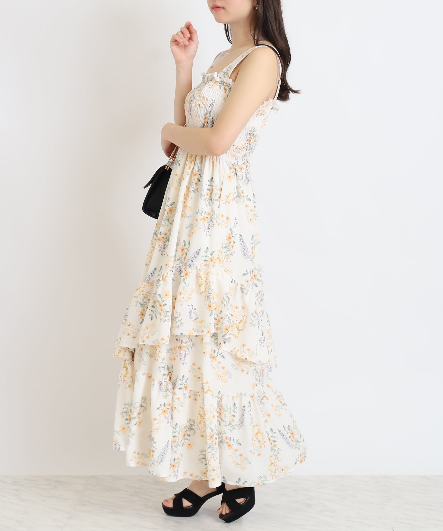 イエロー　model：156　着用サイズ：M
