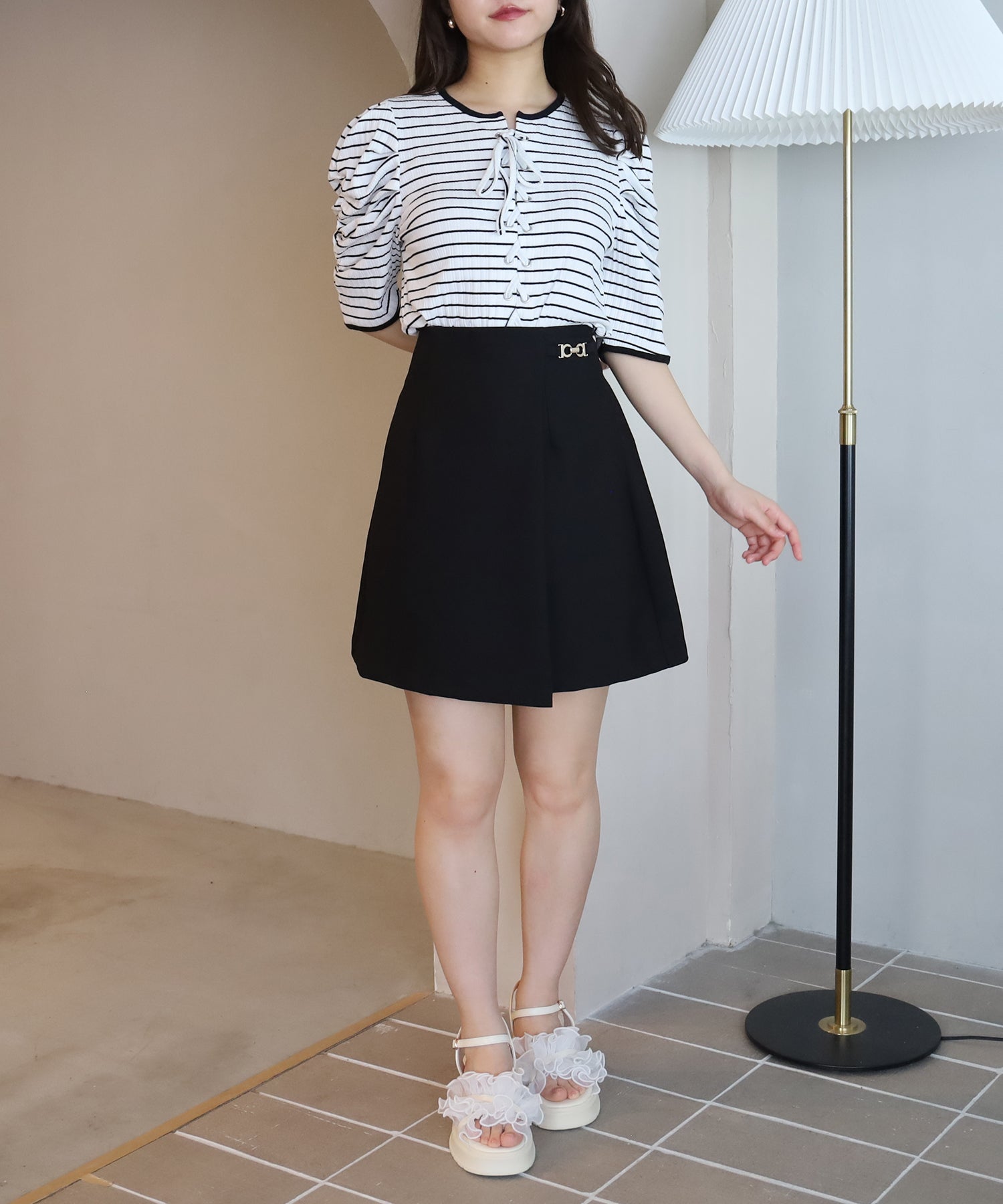 ホワイト×ブラック　model：156　着用サイズ：M